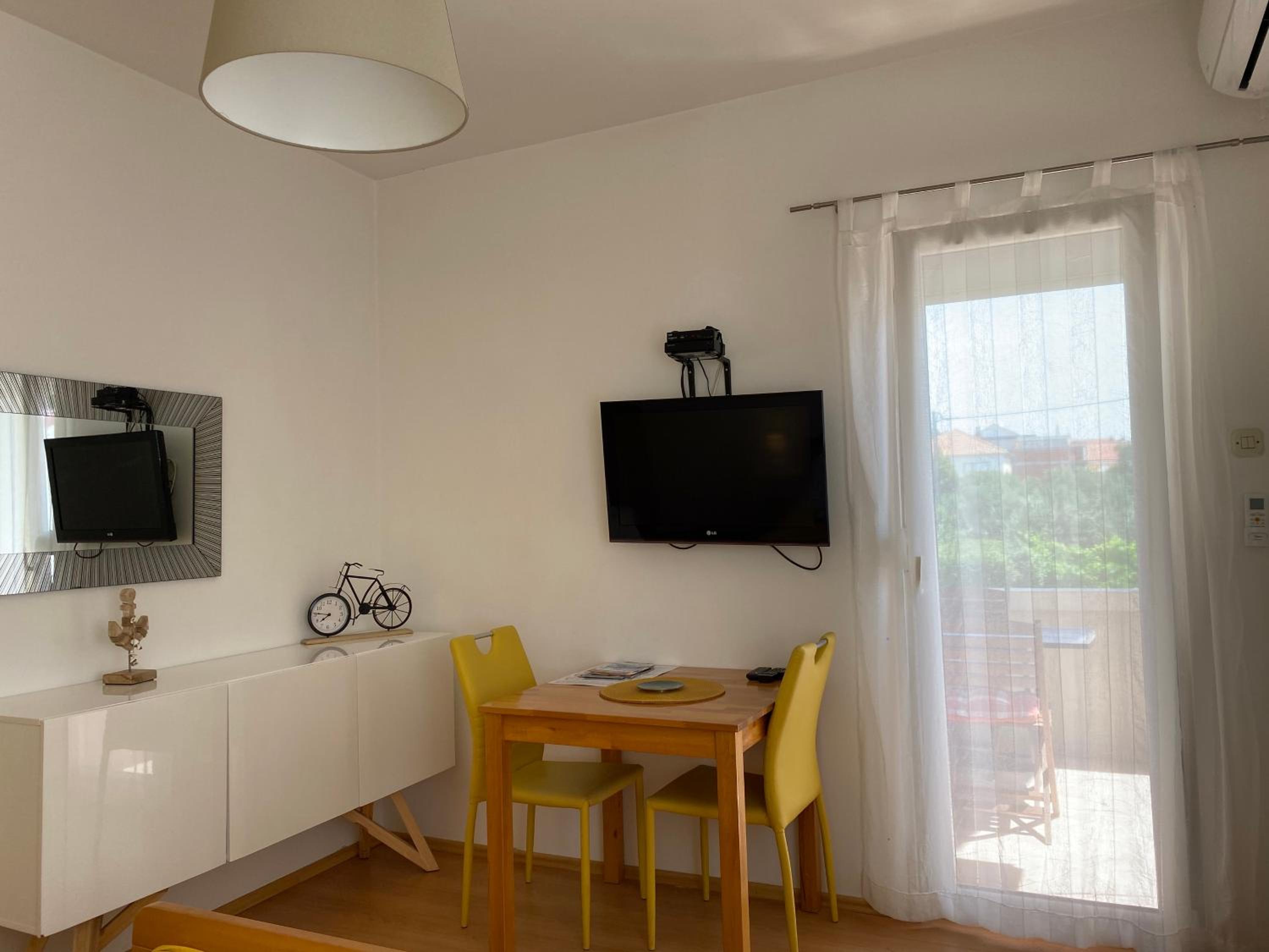 Studio with Terrace - Photo 13