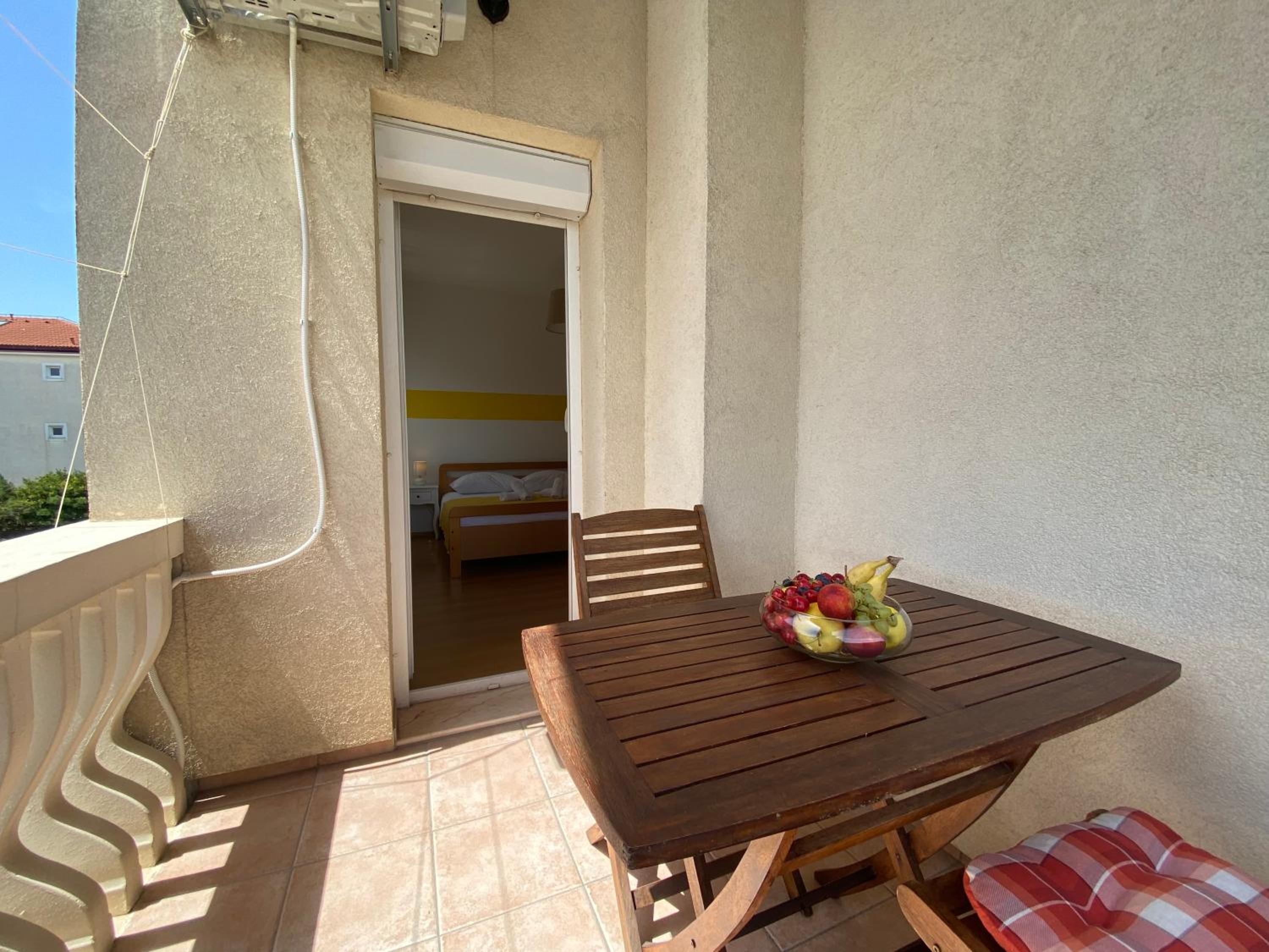 Studio with Terrace - Photo 8