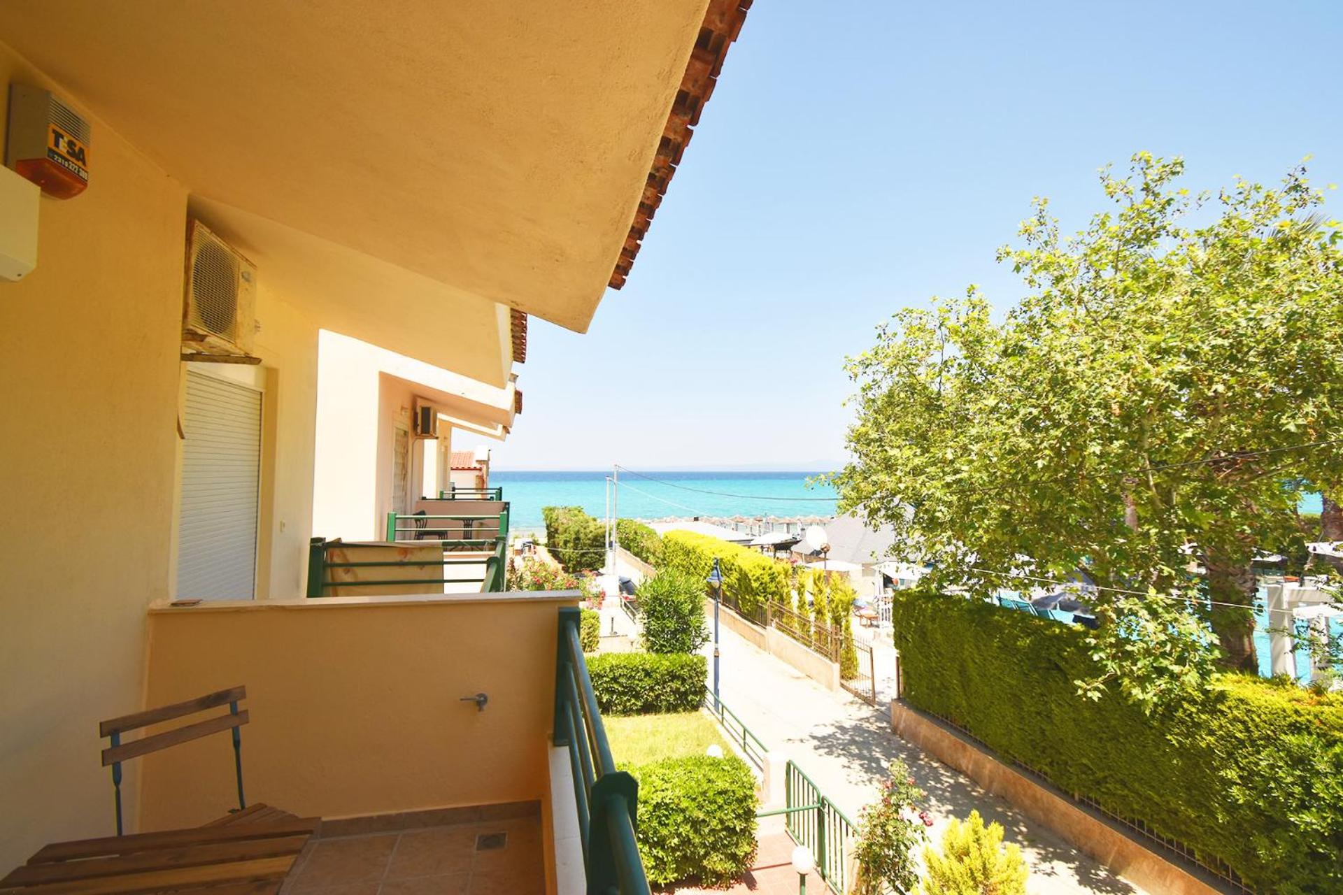 Two-Bedroom House photo 2
