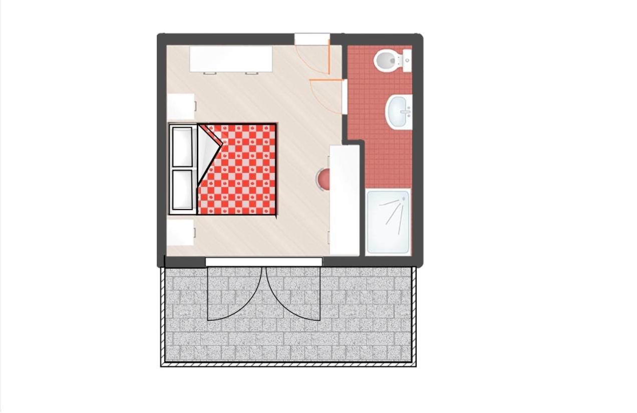 Budget Double Room photo 2