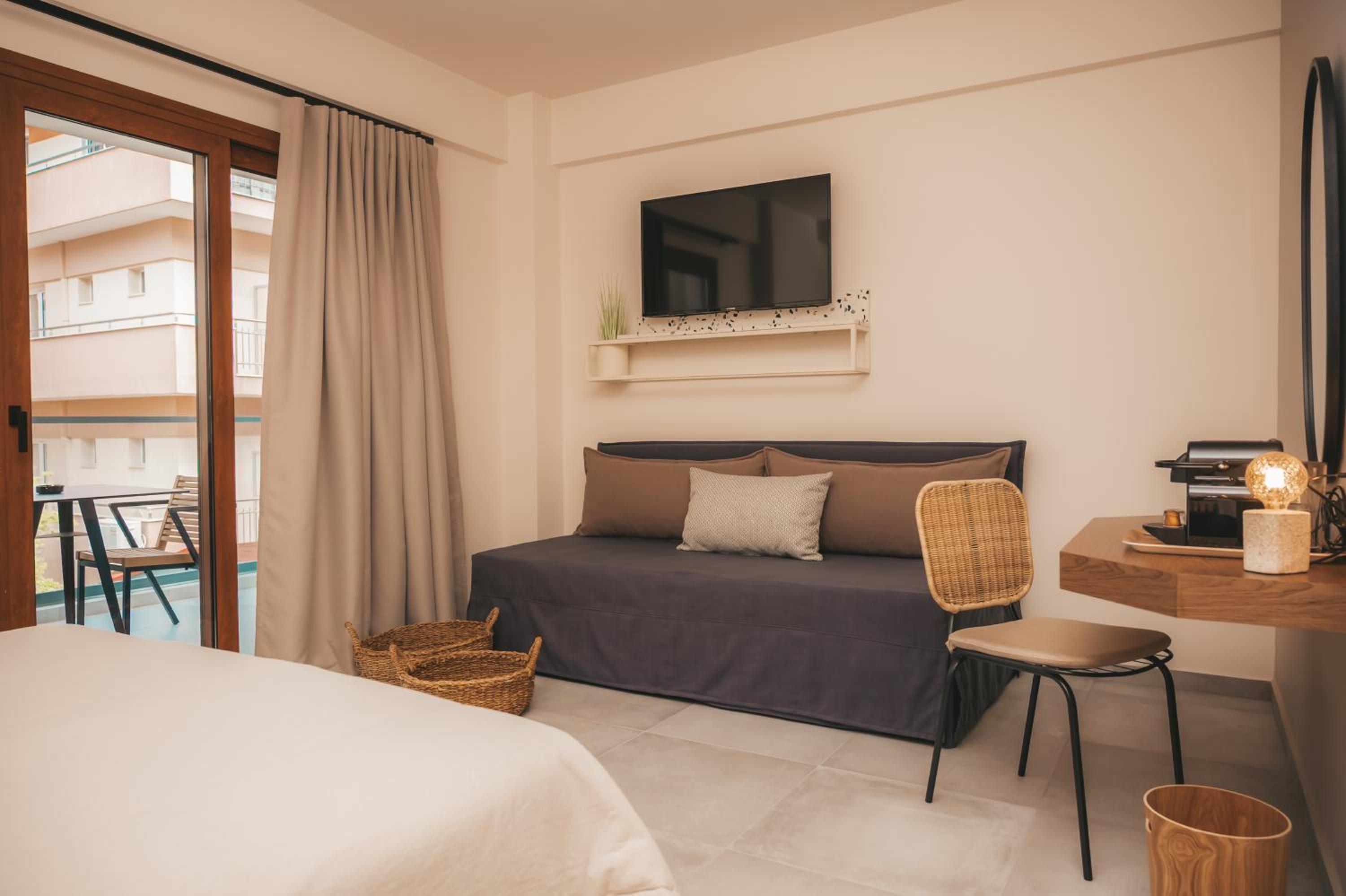 Family Suite with Balcony photo 2