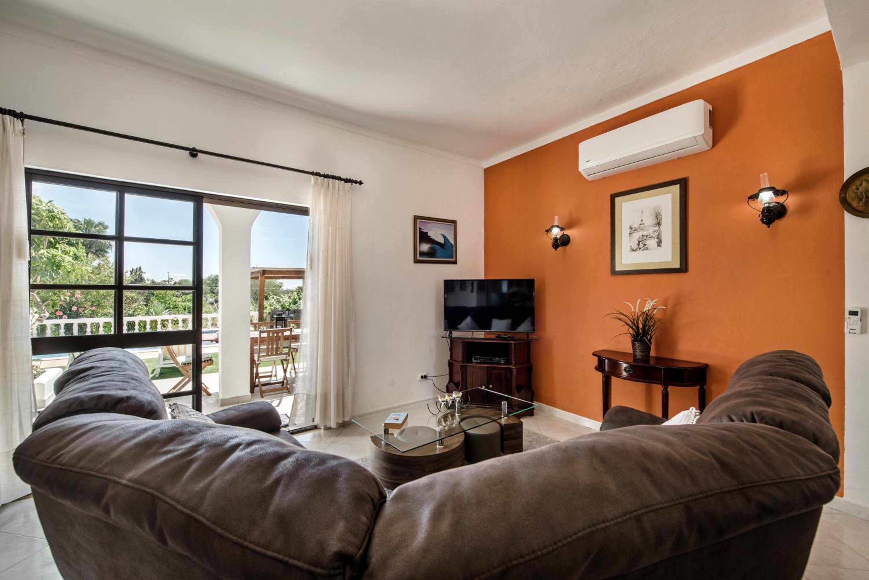 Three-Bedroom House photo 1