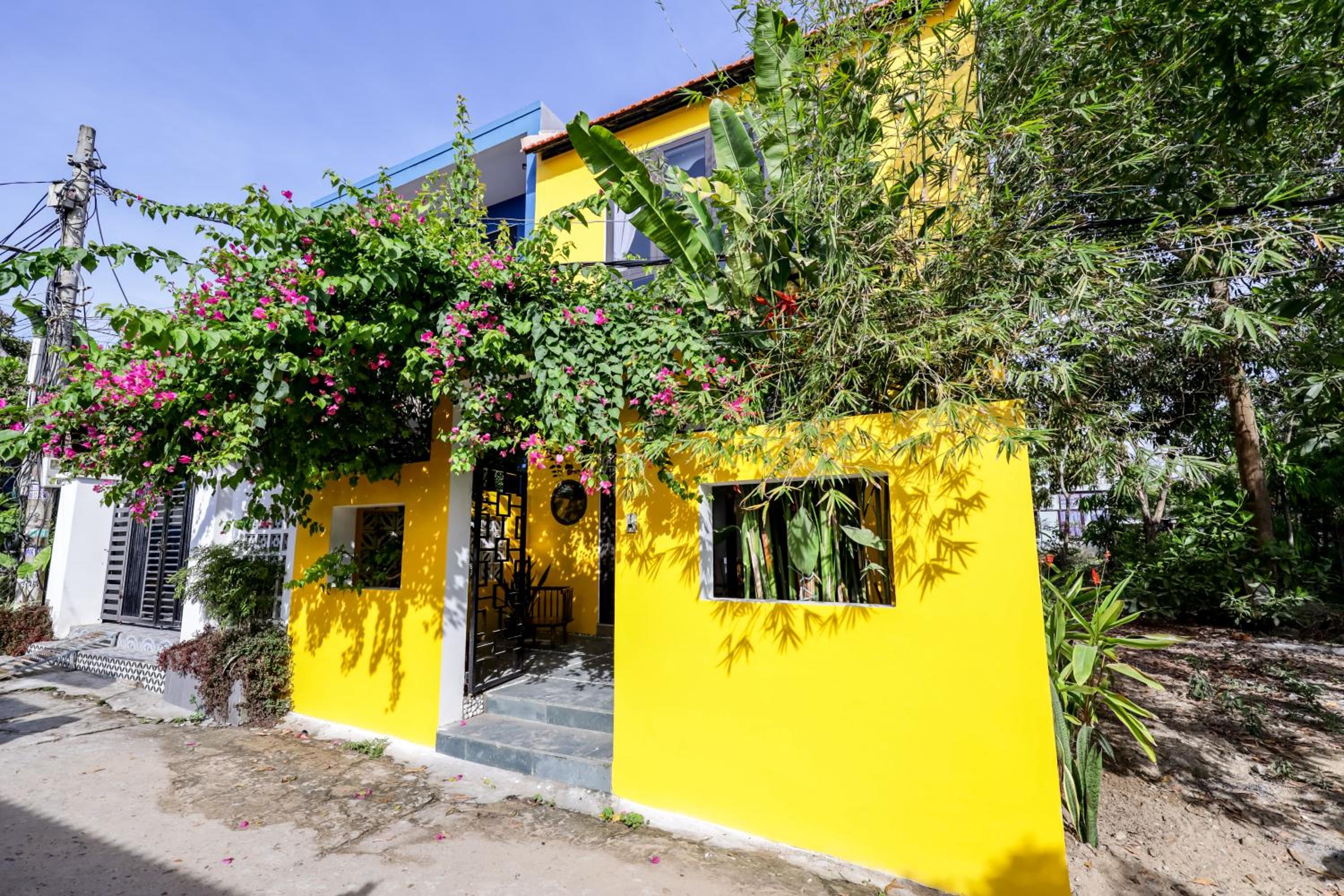 Villa with Sea View photo 2