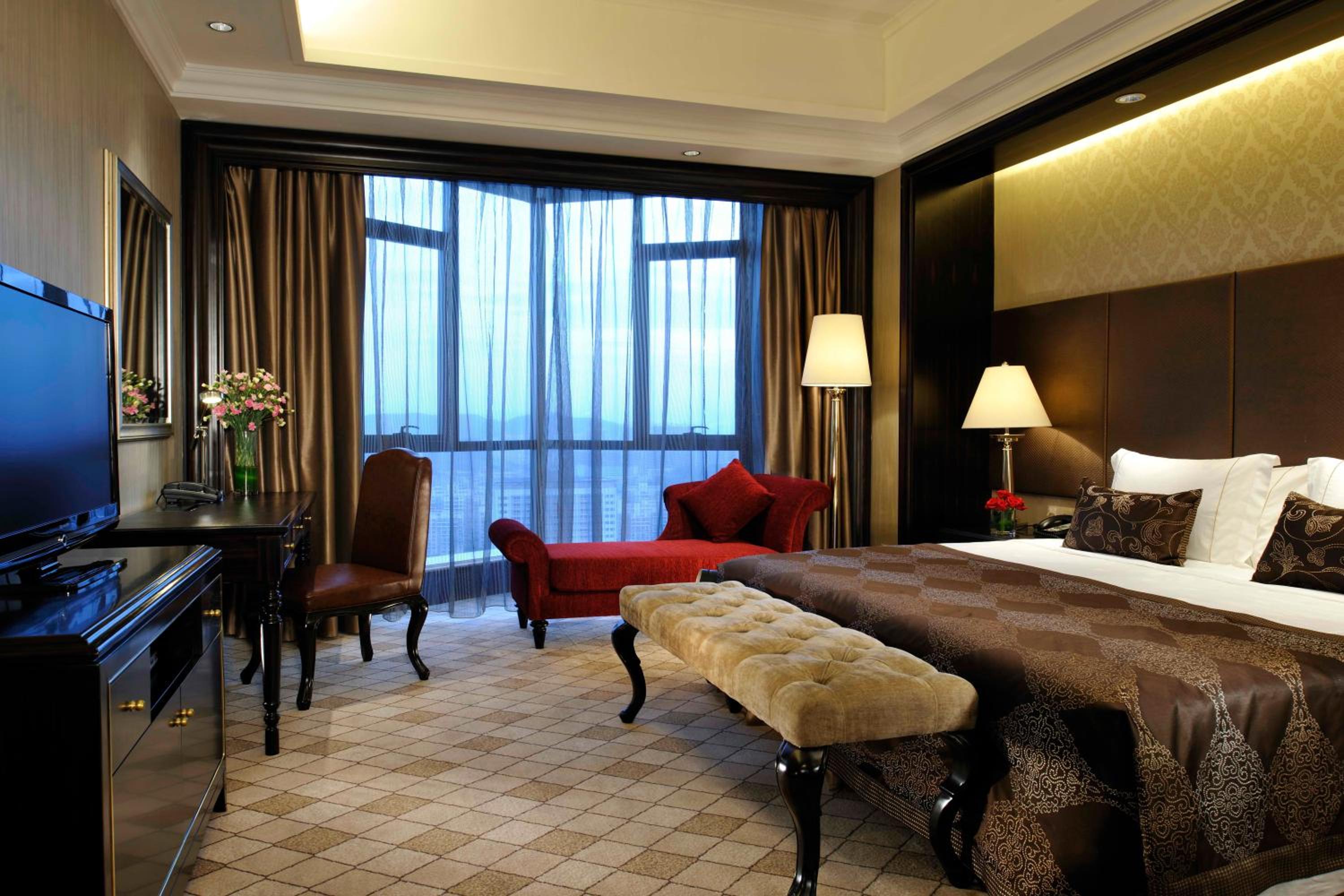 Executive King Room