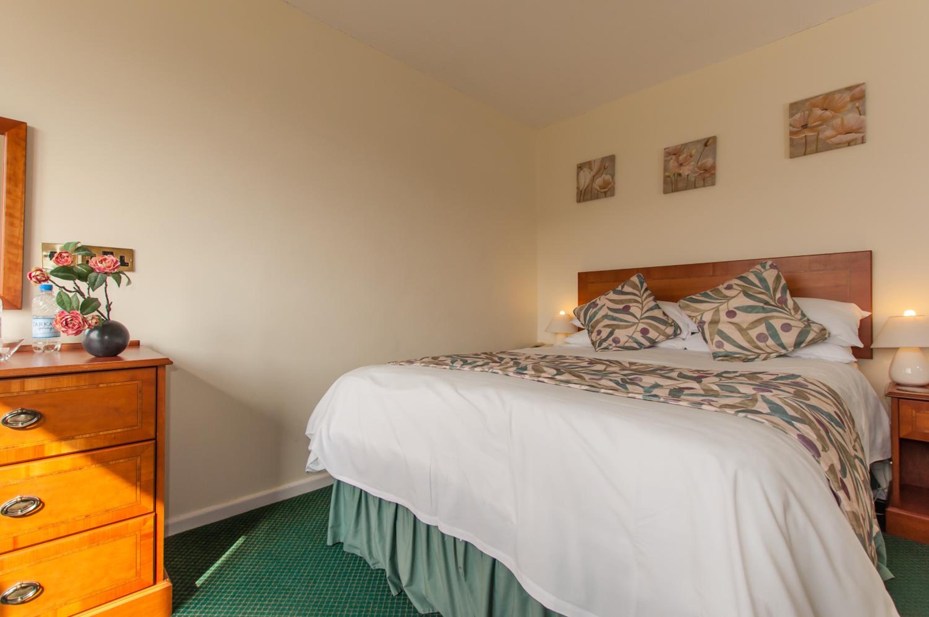 Standard Double Room photo 2