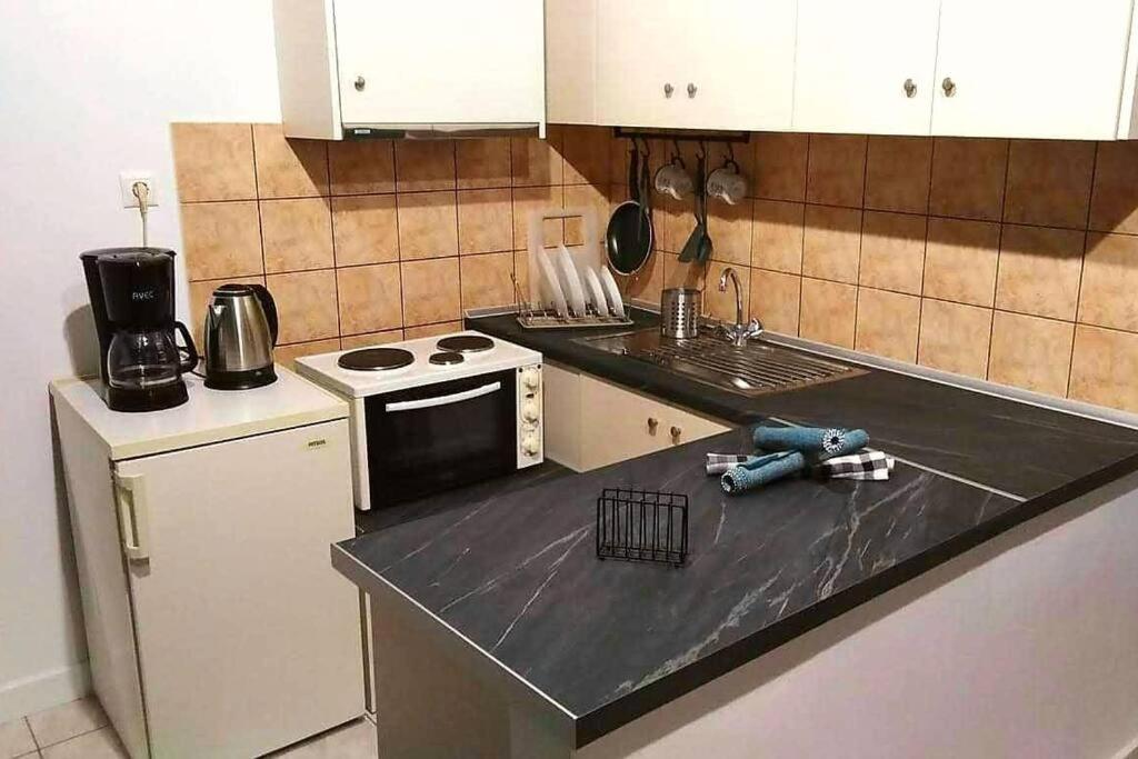 One-Bedroom Apartment - Photo 16
