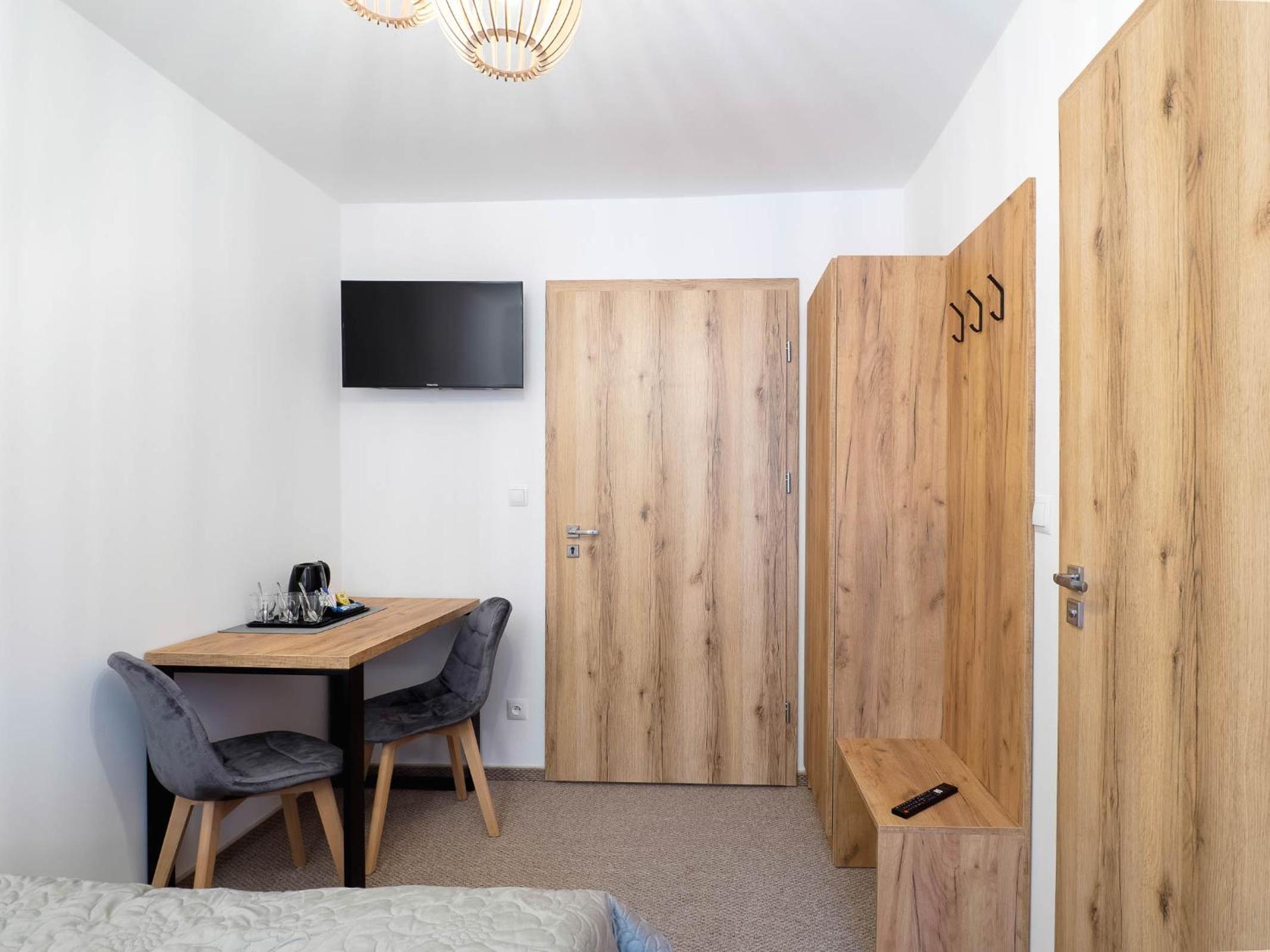 Double Room with Balcony photo 3