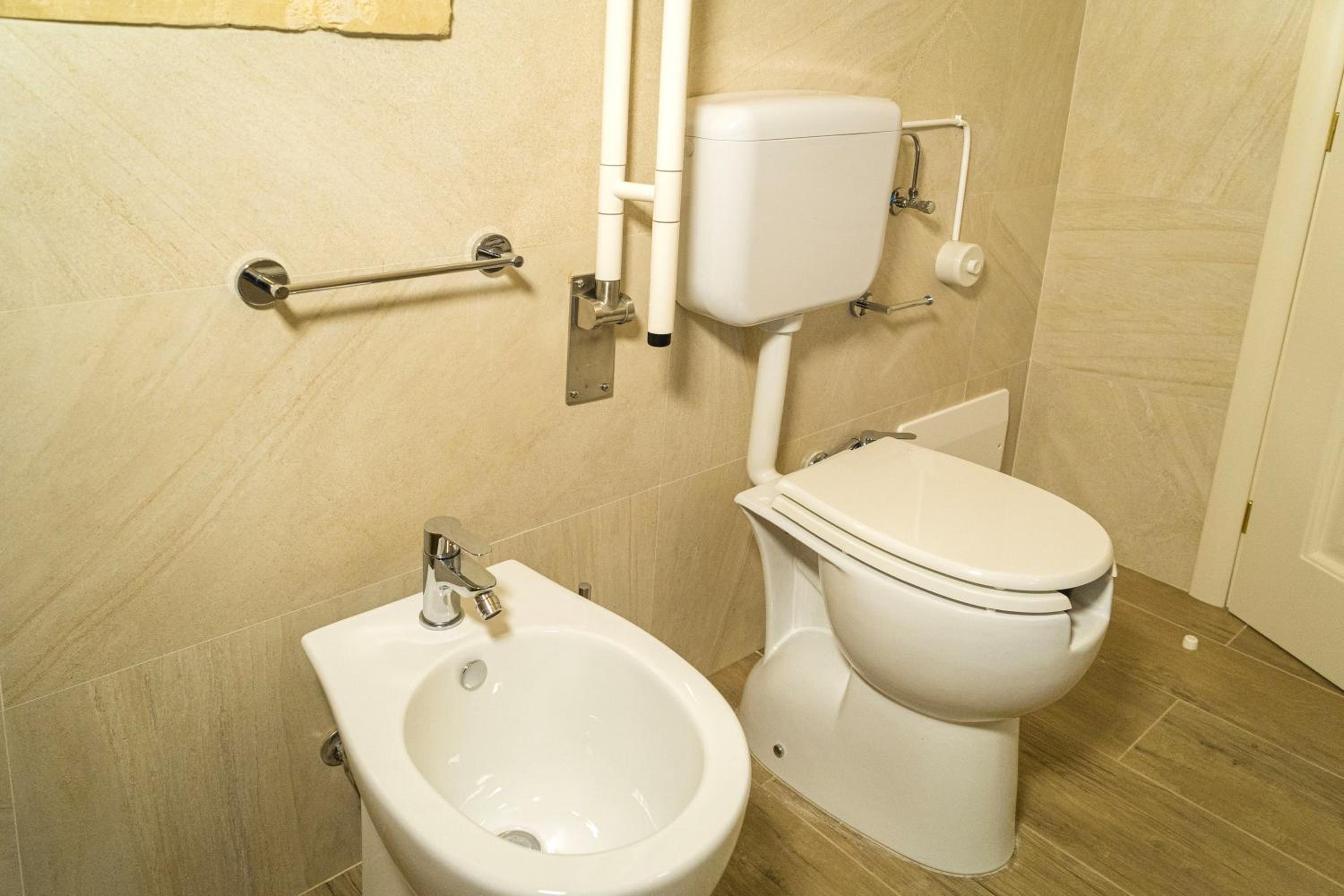 Duplex Suite - Photo 19