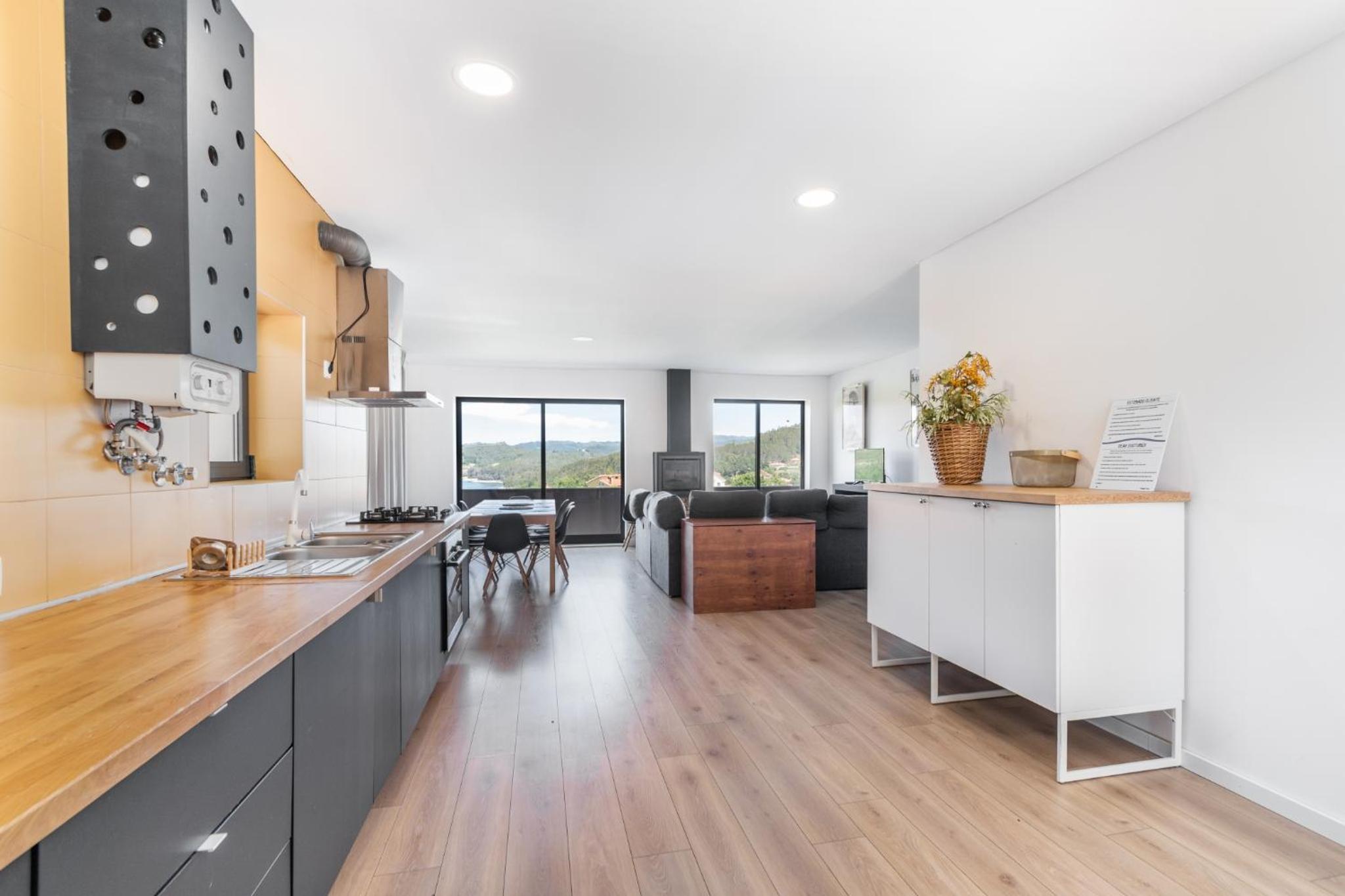 Apartment with Lake View photo 3