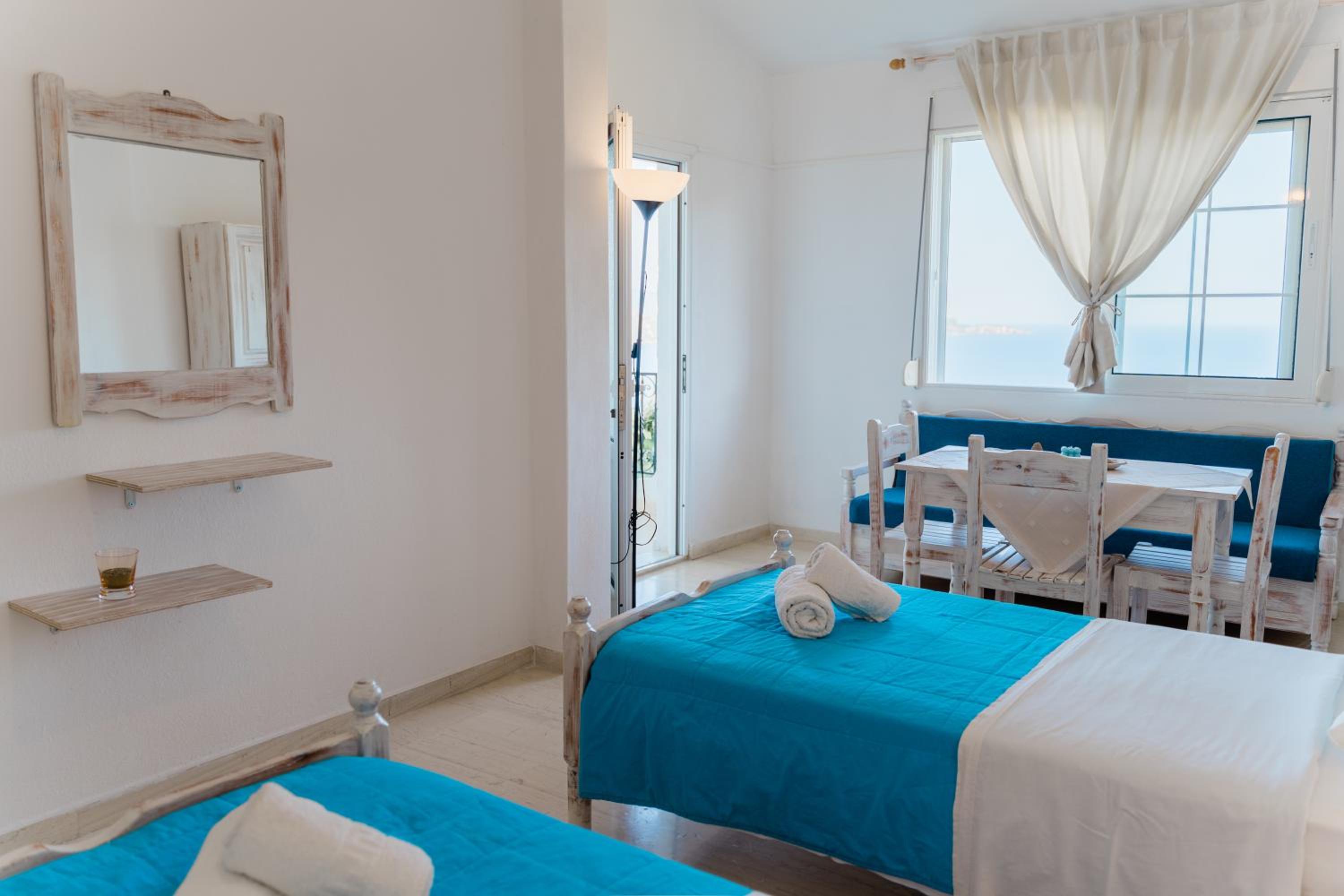 Apartment with Sea View - Photo 25