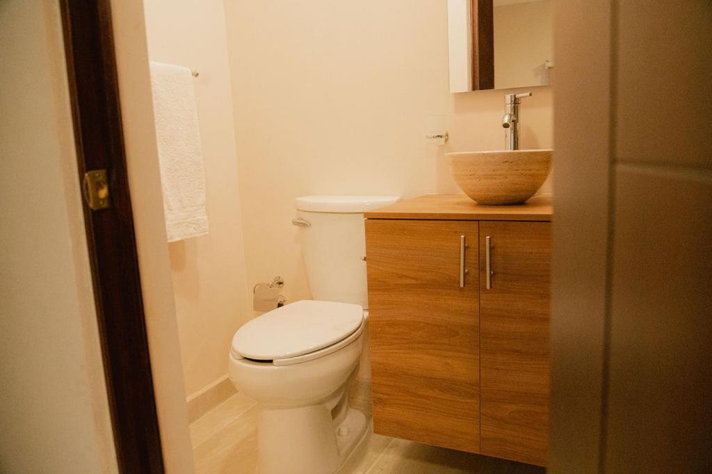 Queen Room - Photo 7