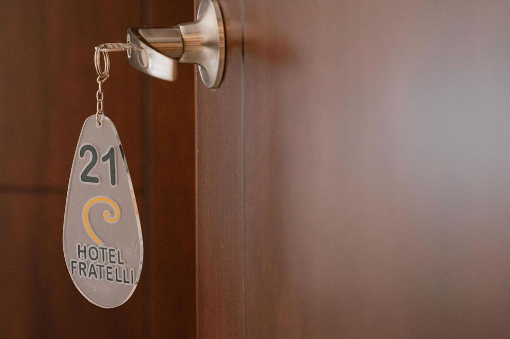 Standard Double Room - Photo 35