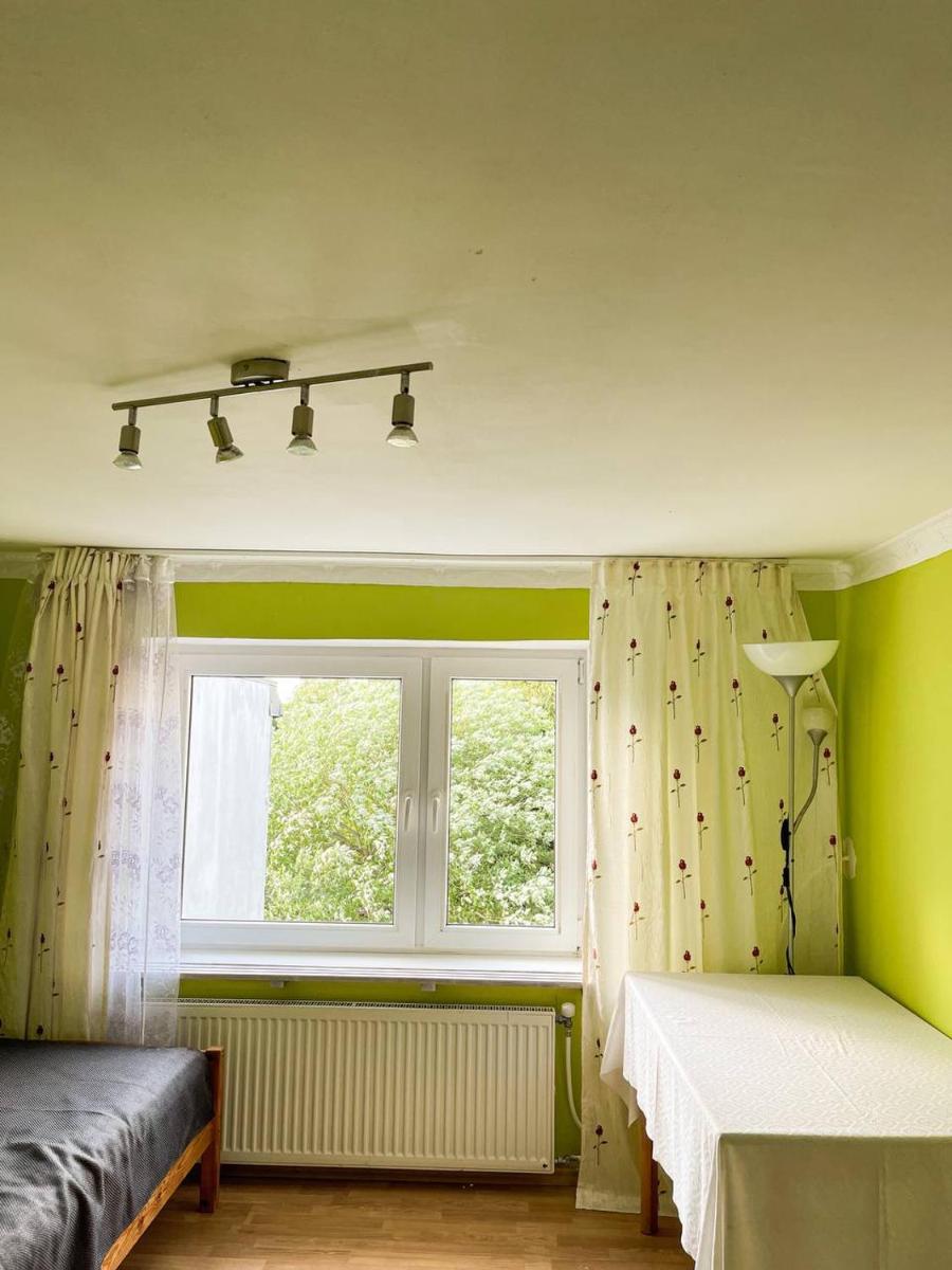 Twin Room - Photo 1