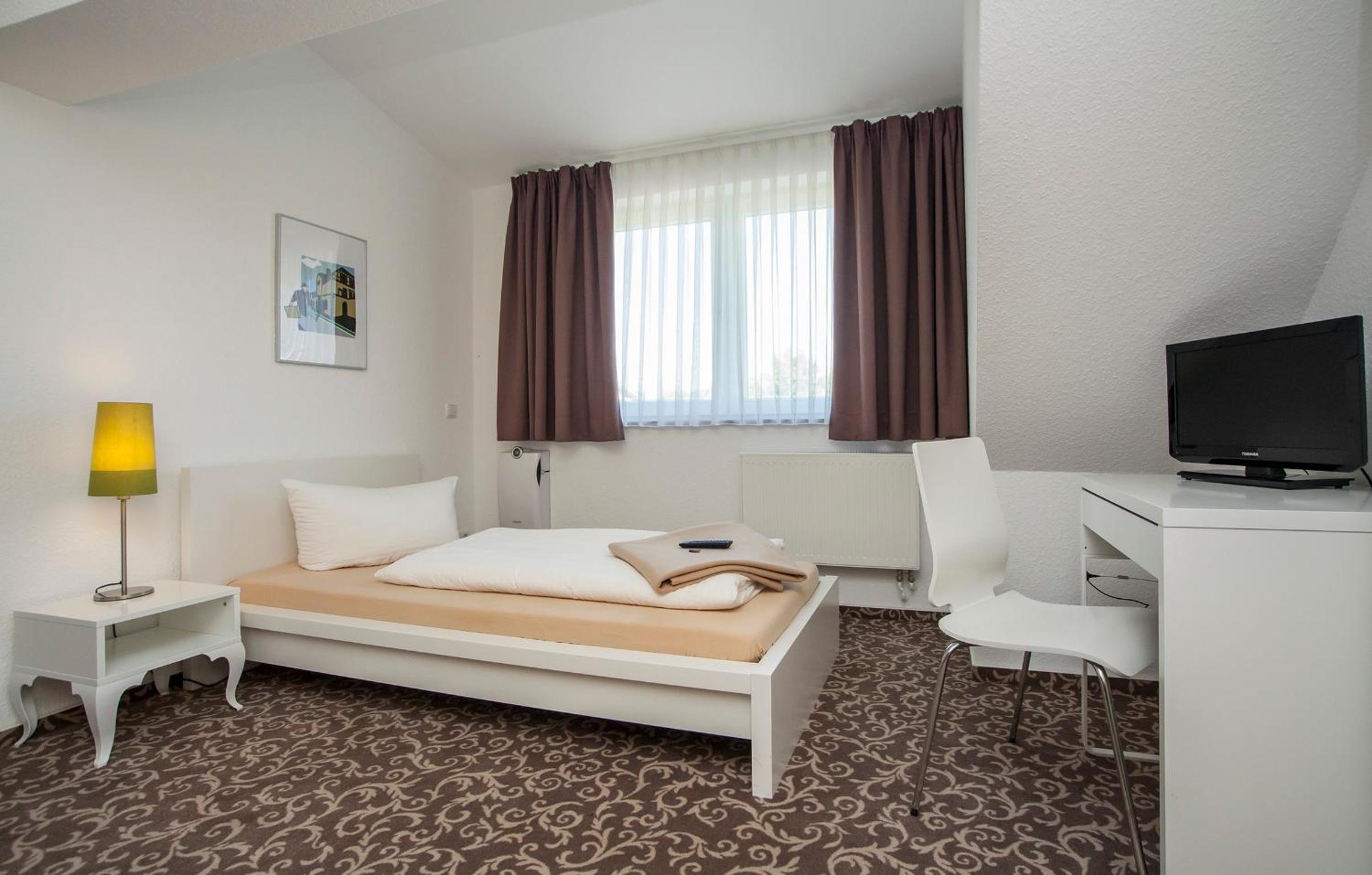 Single Room photo 3