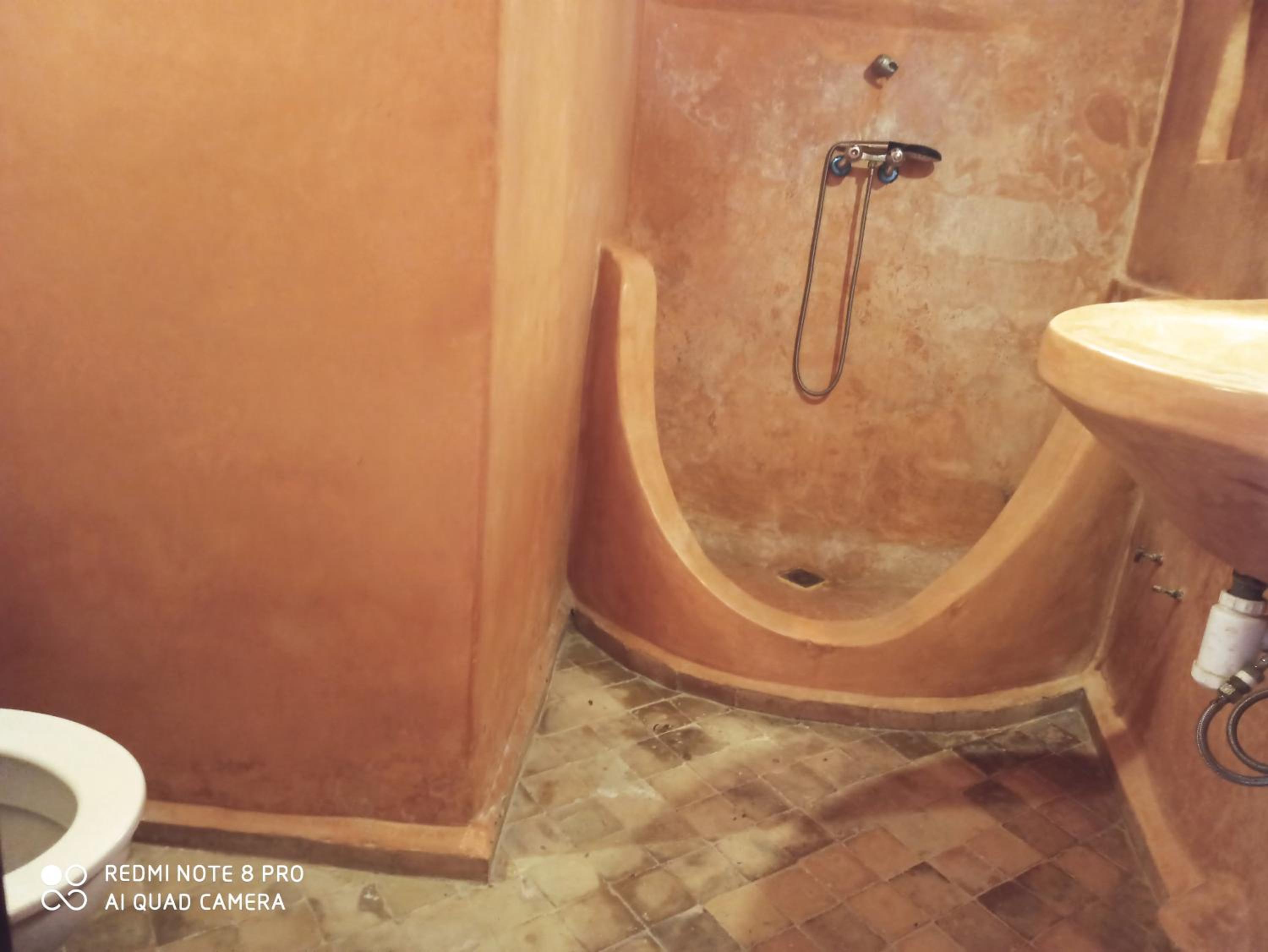Double Room with Private Bathroom - Photo 8