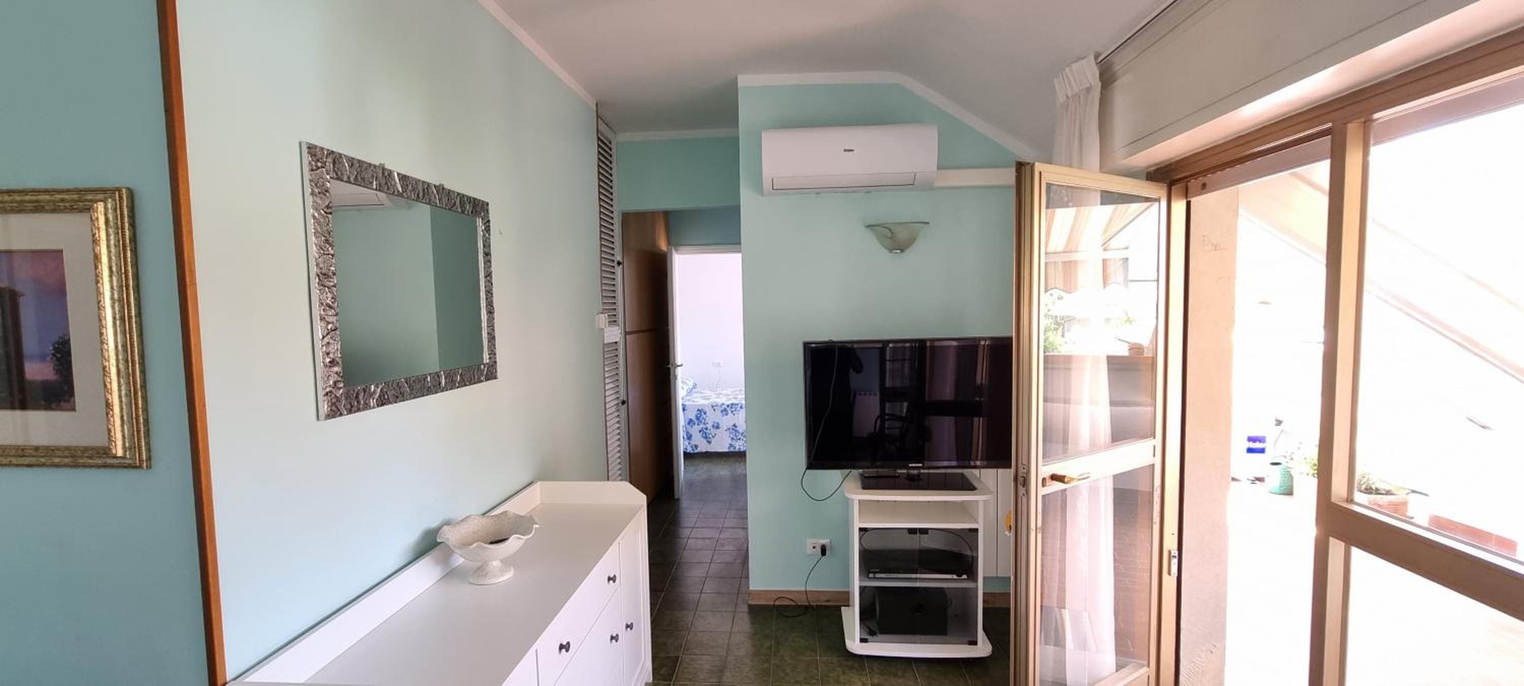Apartment with Terrace photo 3