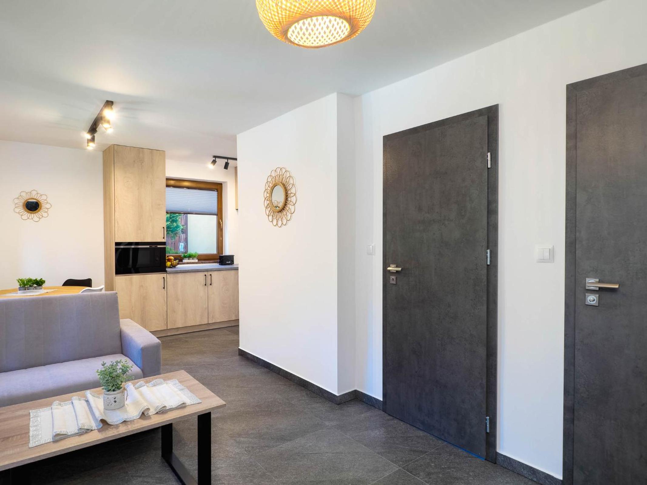 Apartment - Split Level photo 2