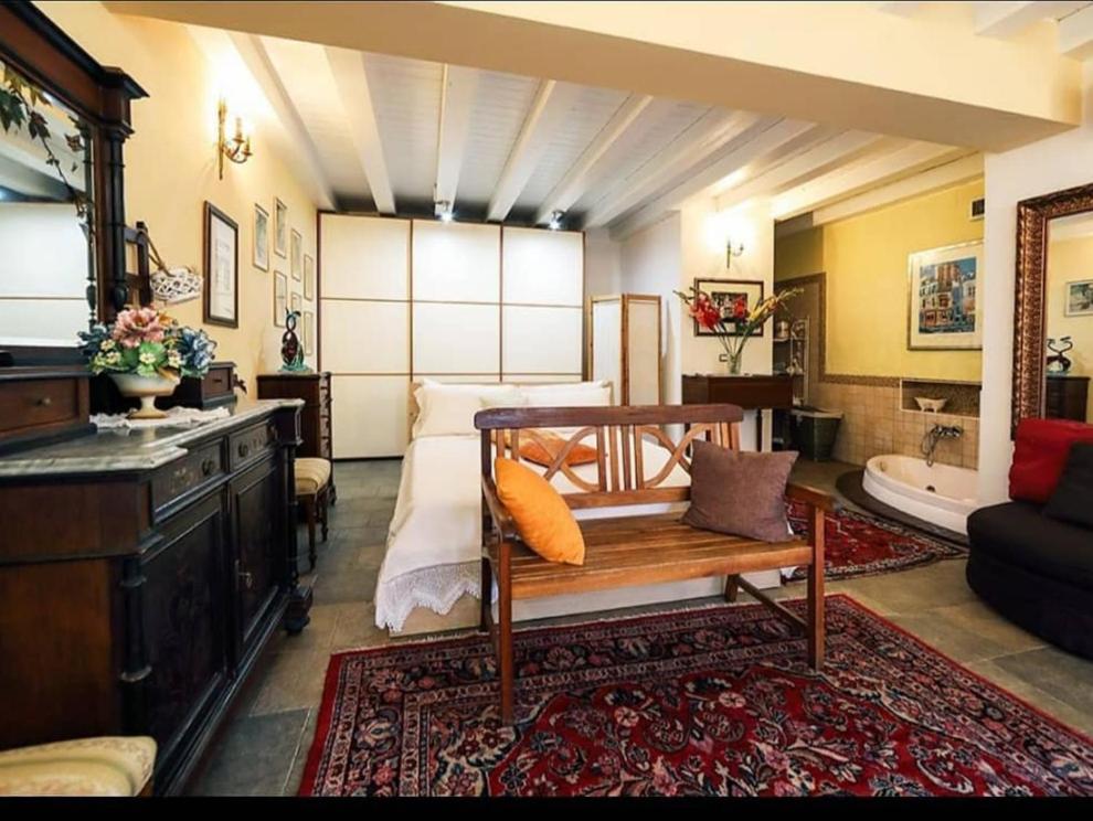 Deluxe Double Room with Extra Bed