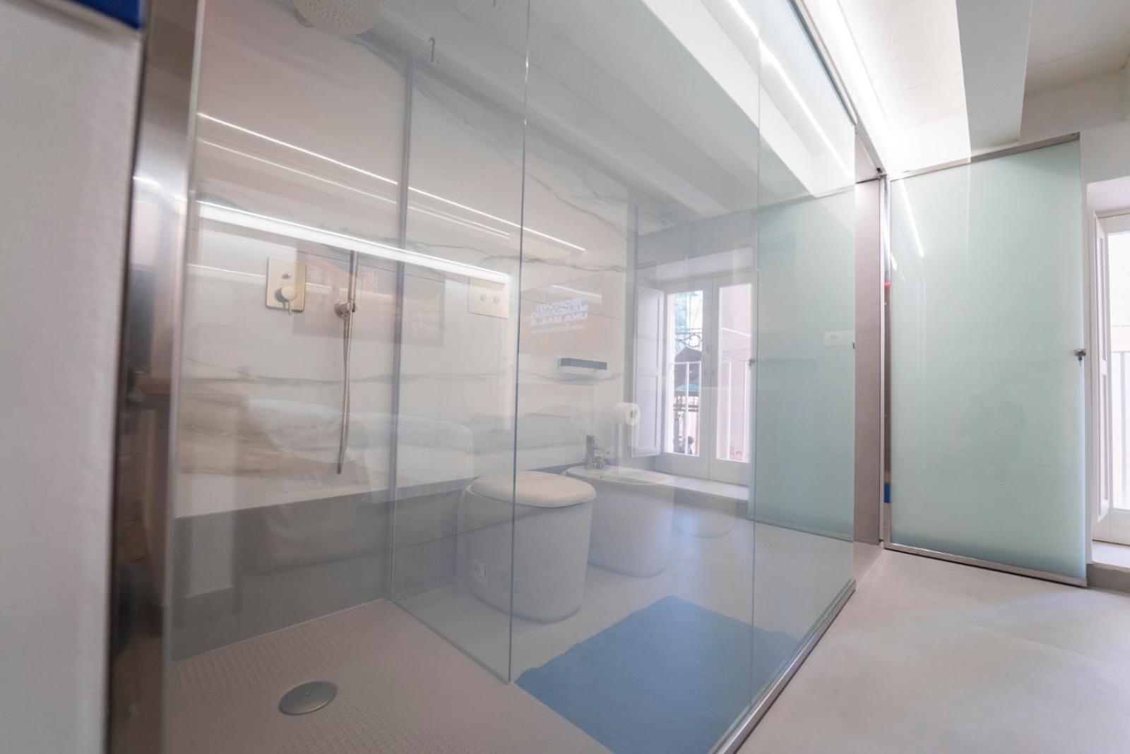 One-Bedroom Apartment - Photo 38