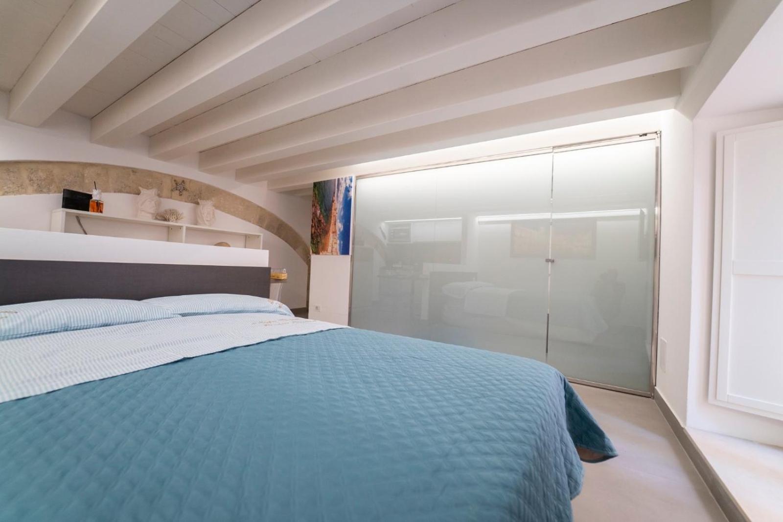 One-Bedroom Apartment - Photo 41