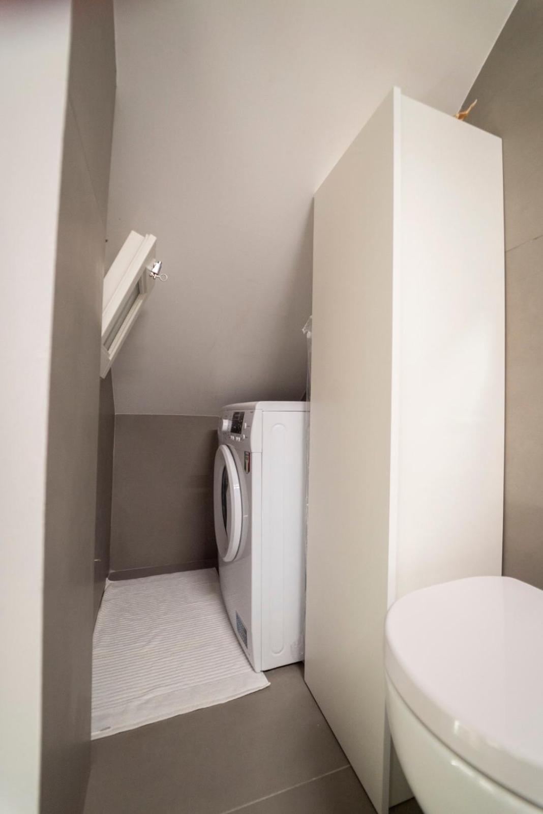 One-Bedroom Apartment - Photo 49