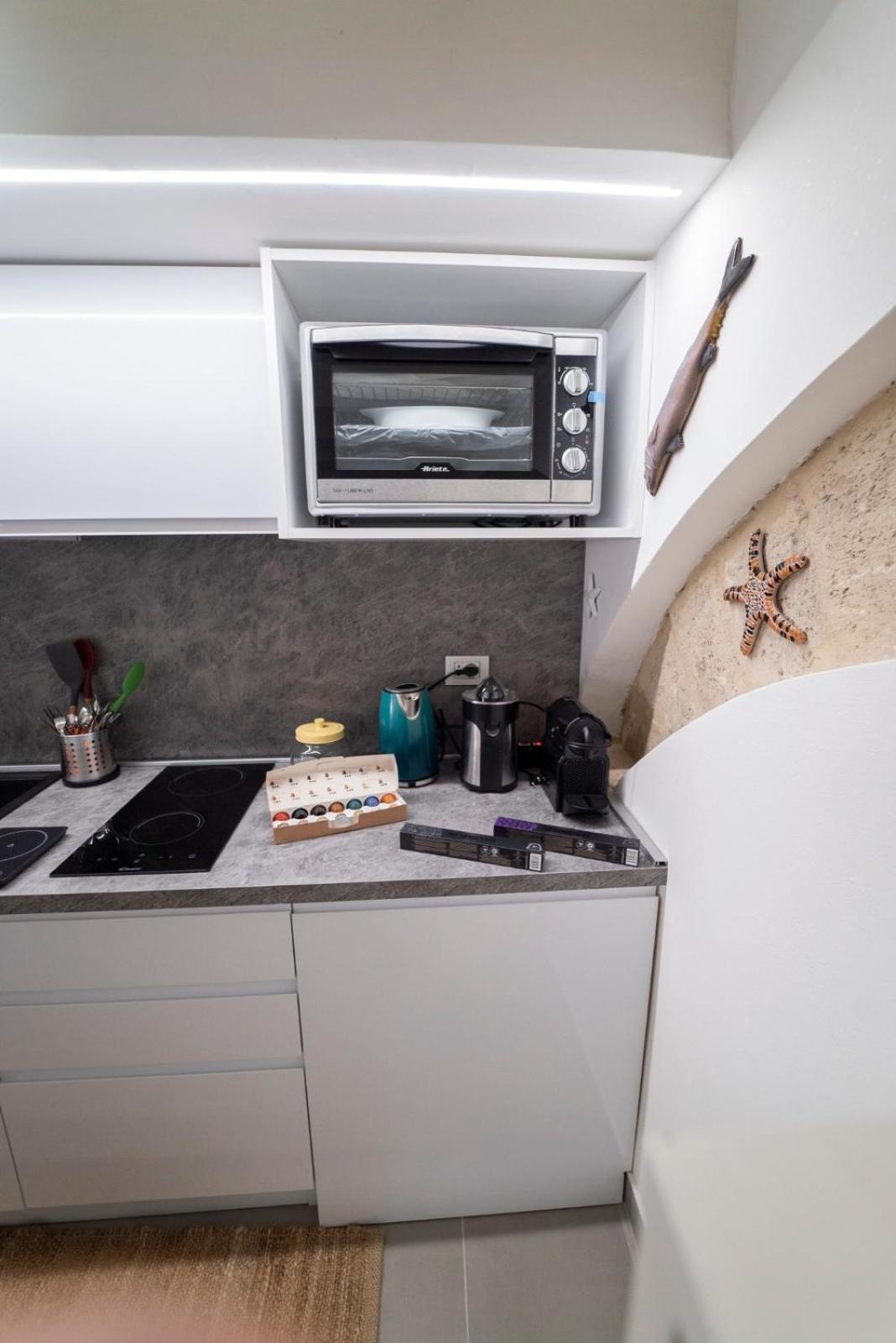 One-Bedroom Apartment - Photo 19
