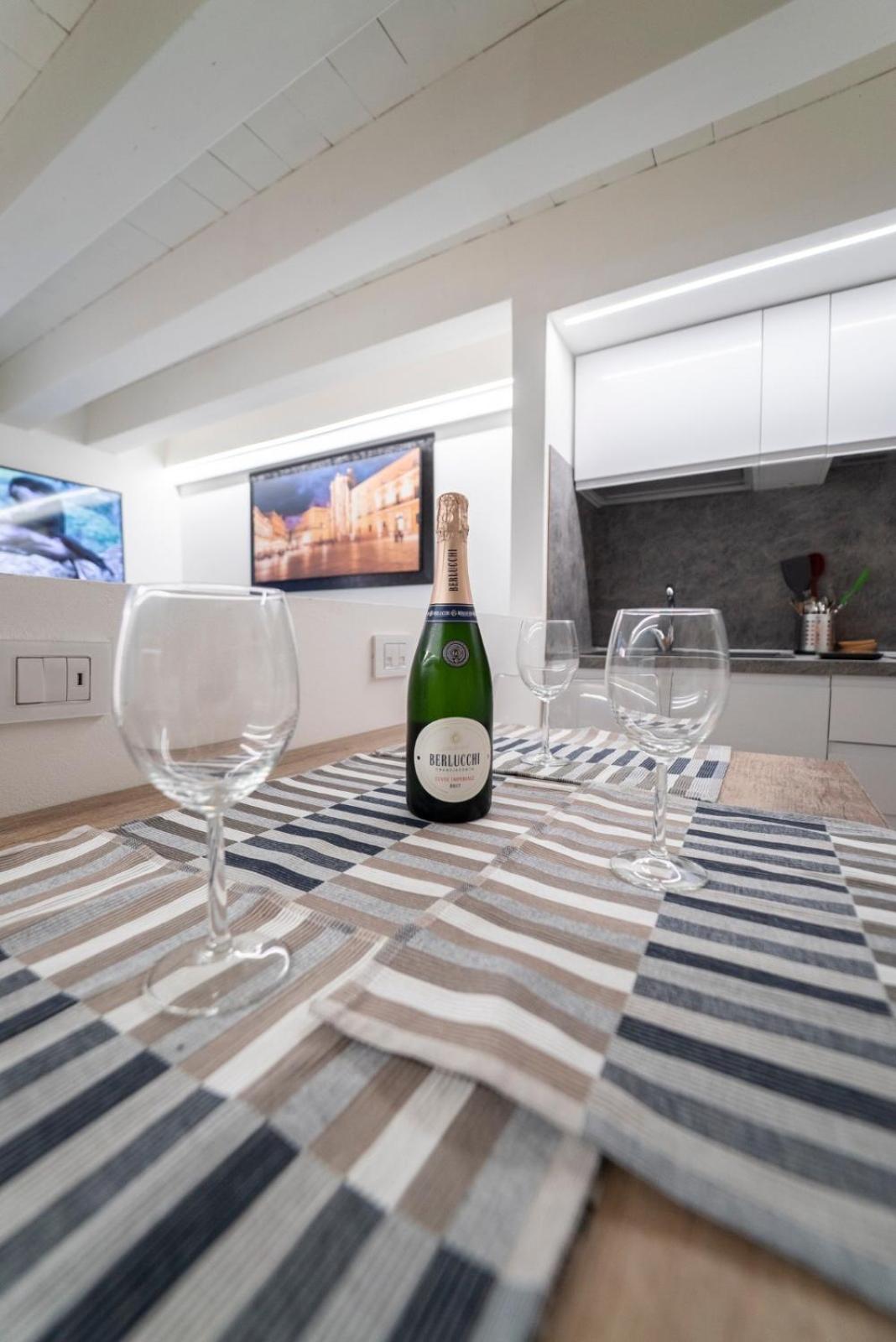 One-Bedroom Apartment - Photo 15