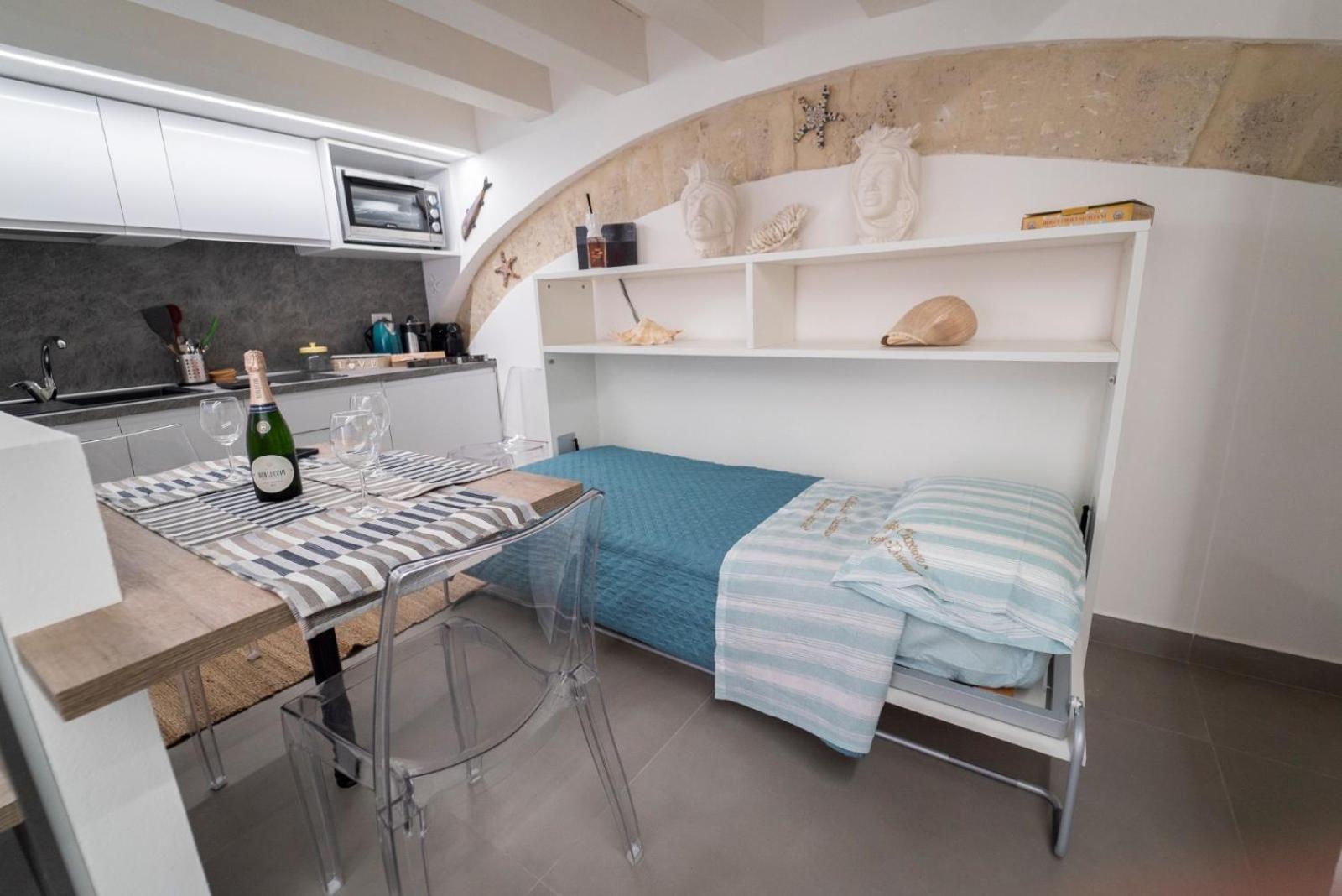 One-Bedroom Apartment - Photo 11