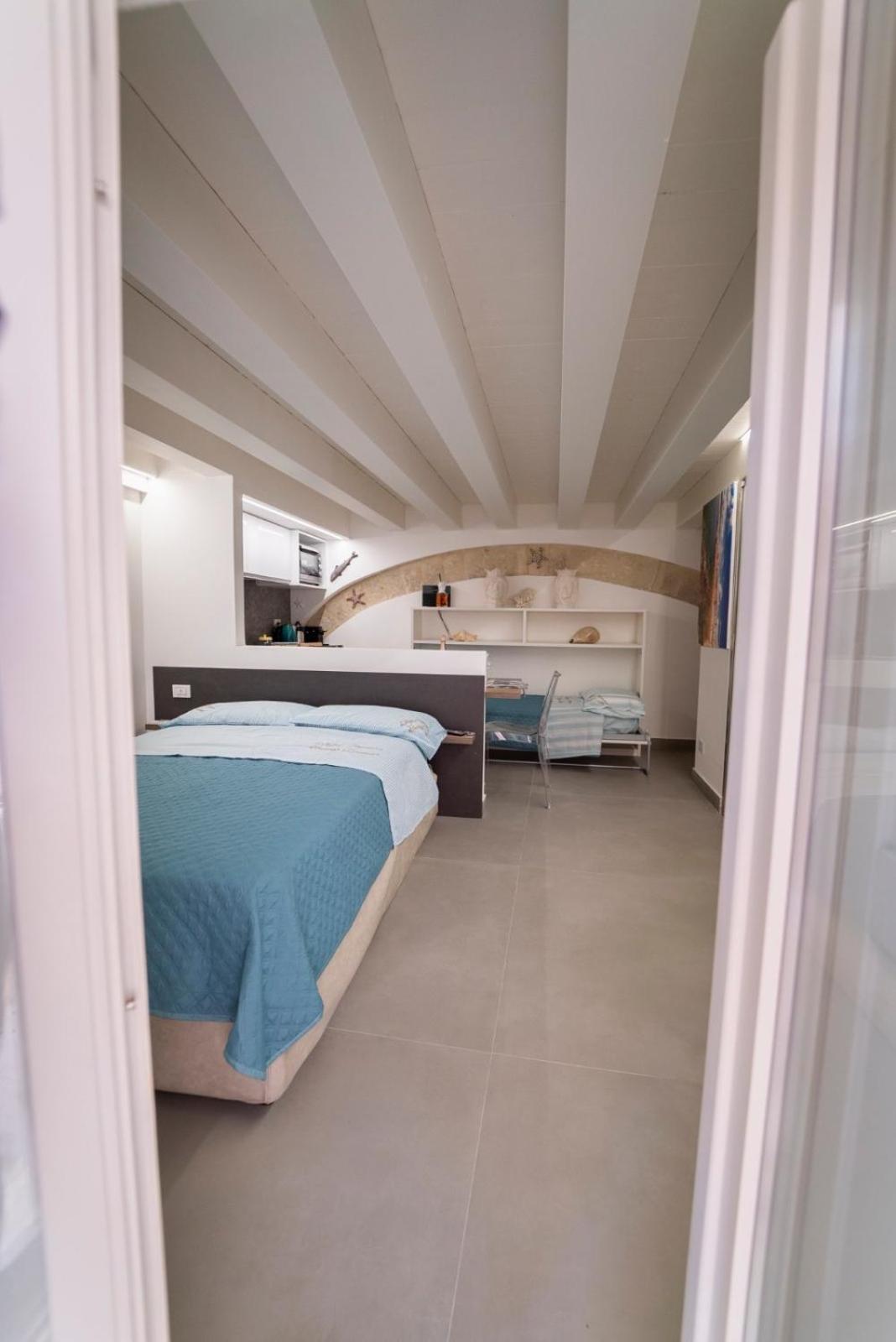 One-Bedroom Apartment - Photo 10