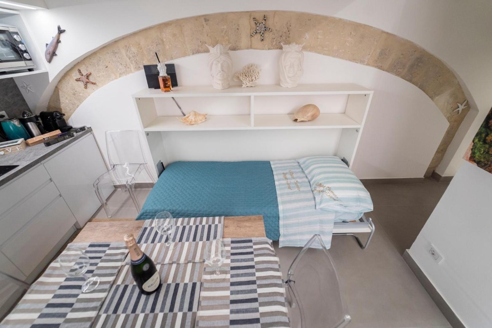 One-Bedroom Apartment - Photo 9