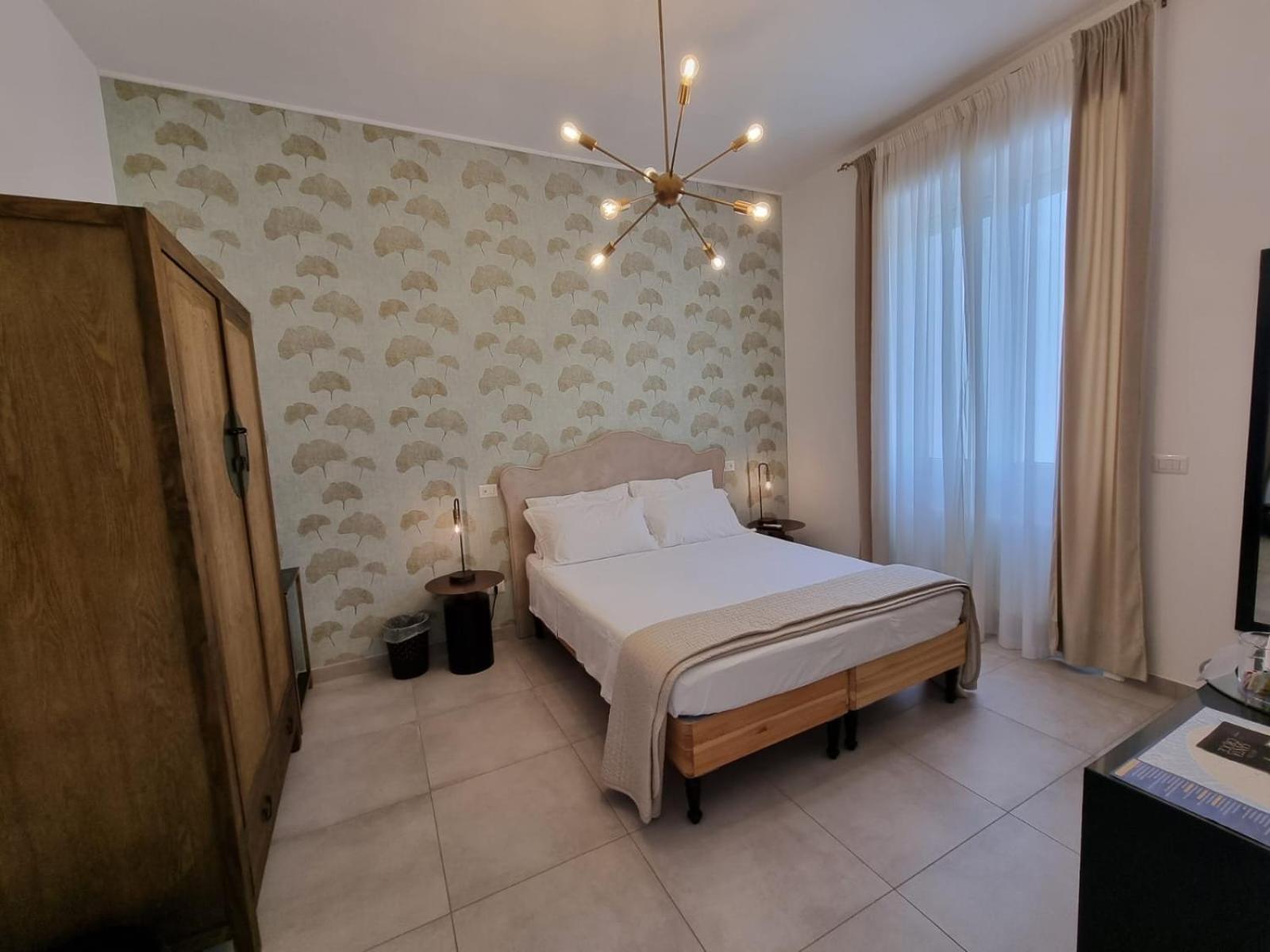Deluxe Double Room - Photo 1