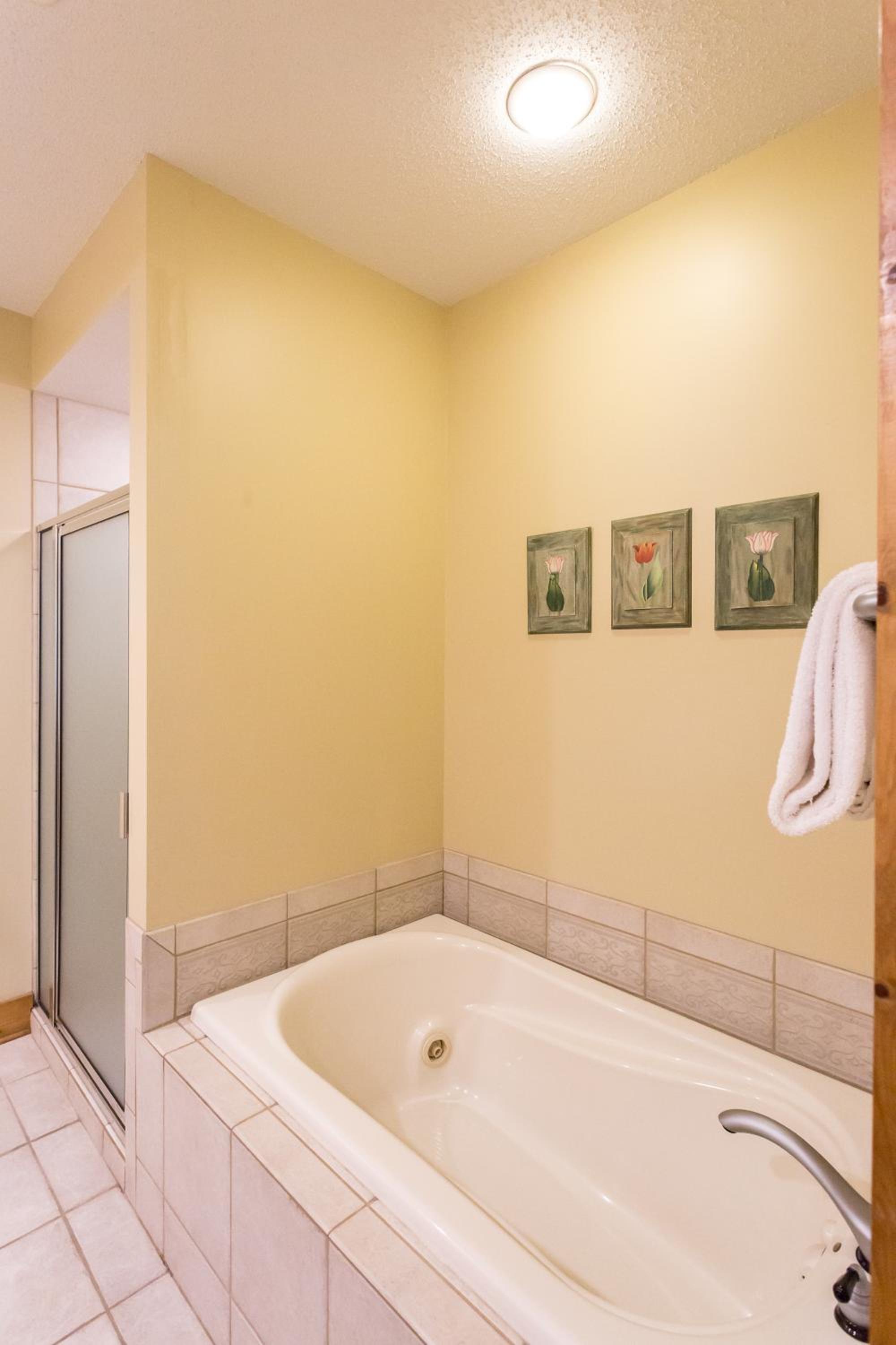 Three-Bedroom House photo 2