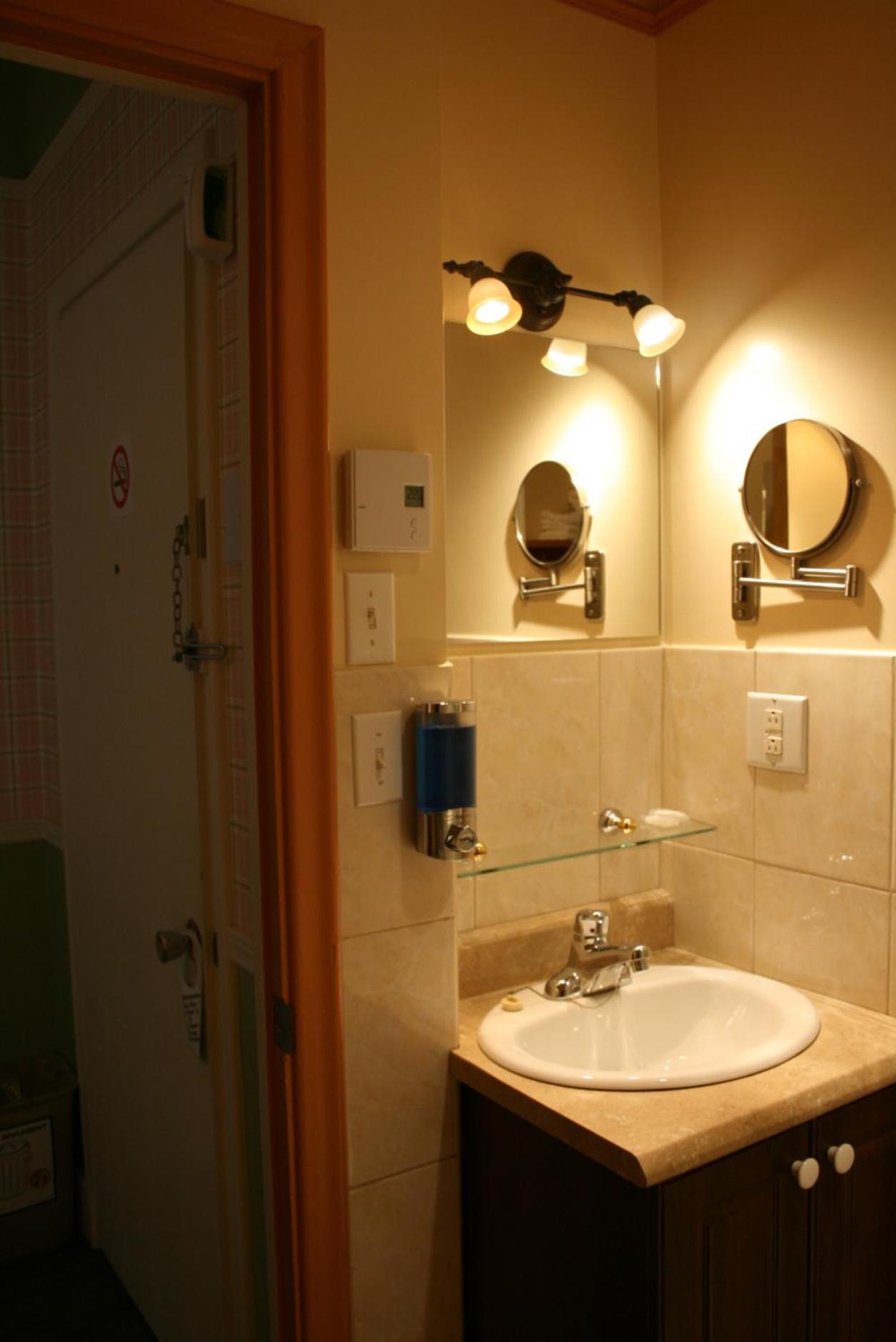 Standard Triple Room photo 3
