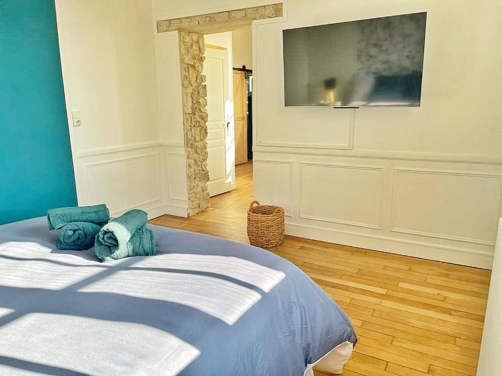 One-Bedroom Apartment - Photo 8