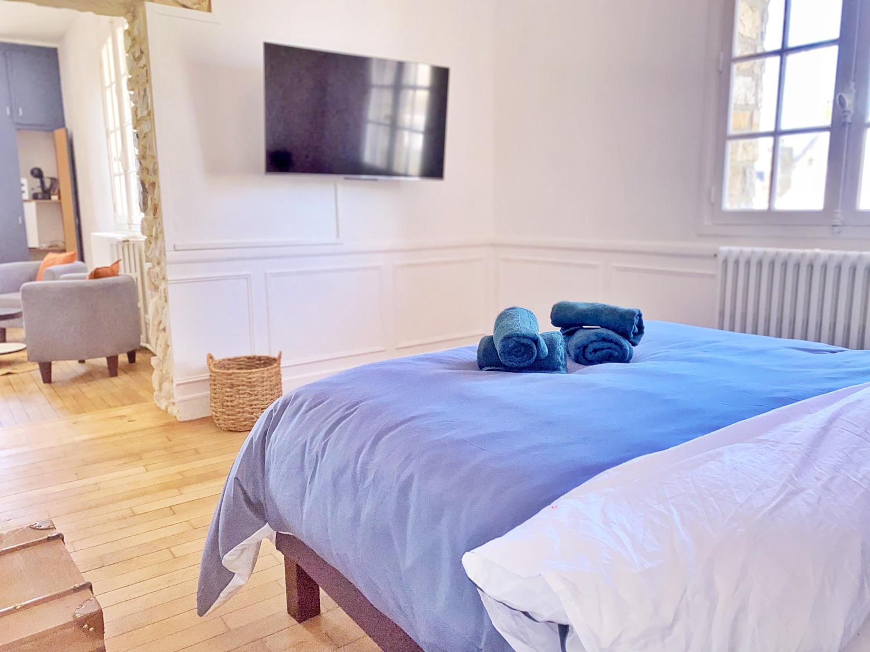 One-Bedroom Apartment - Photo 17