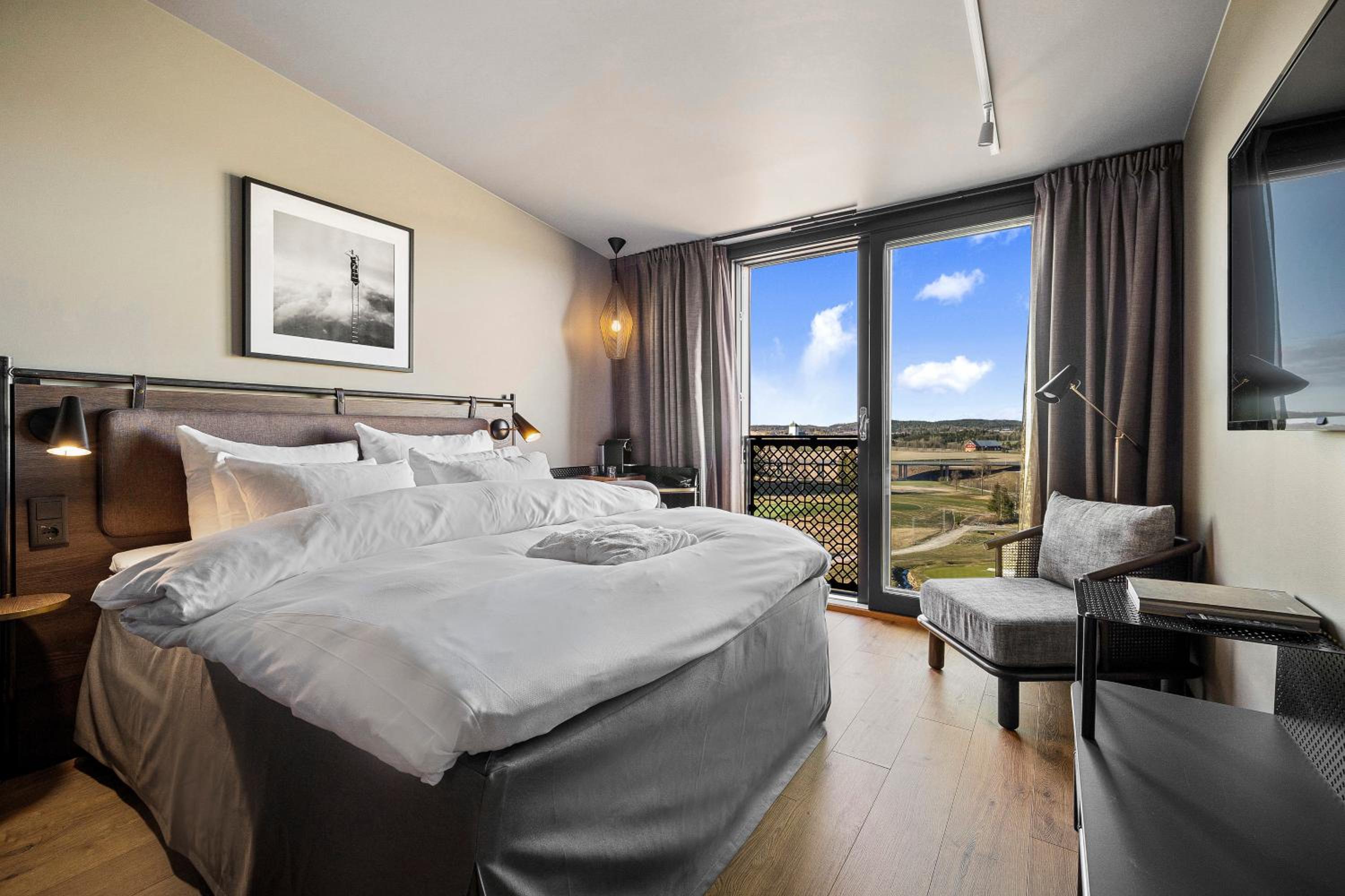 Queen Room with Garden View - Photo 1