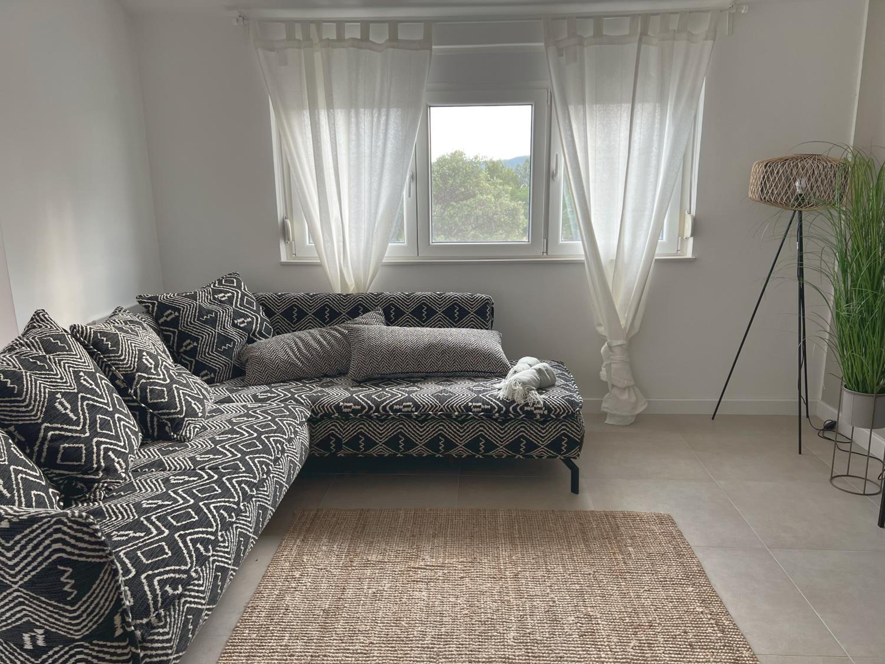Two-Bedroom Apartment - Photo 4