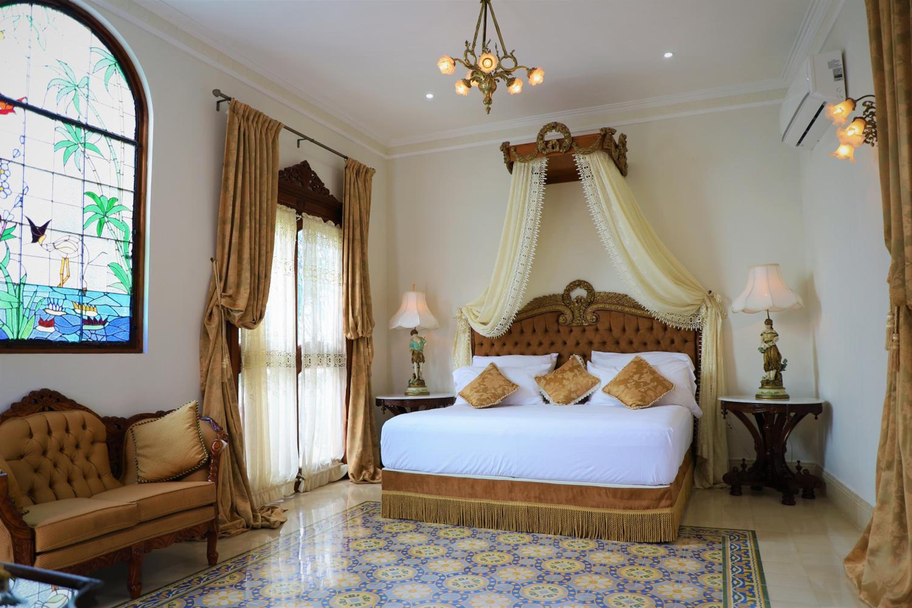 Superior King Room  - Marie Antoinette