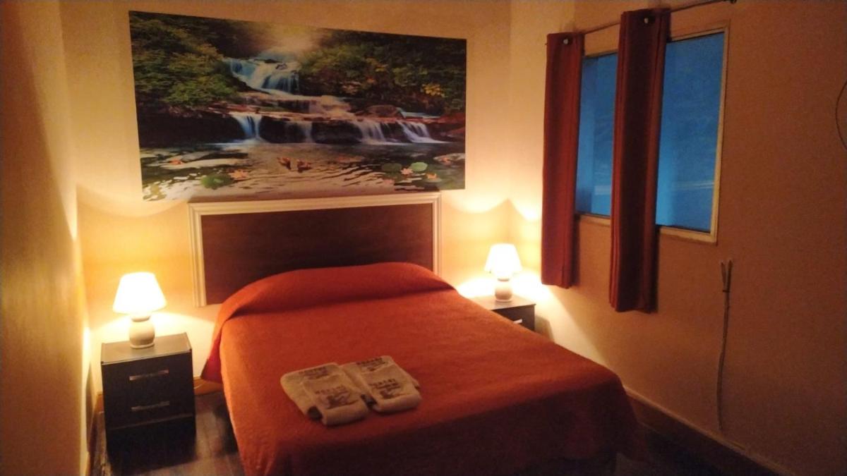 Double Room with Shared Bathroom photo 2