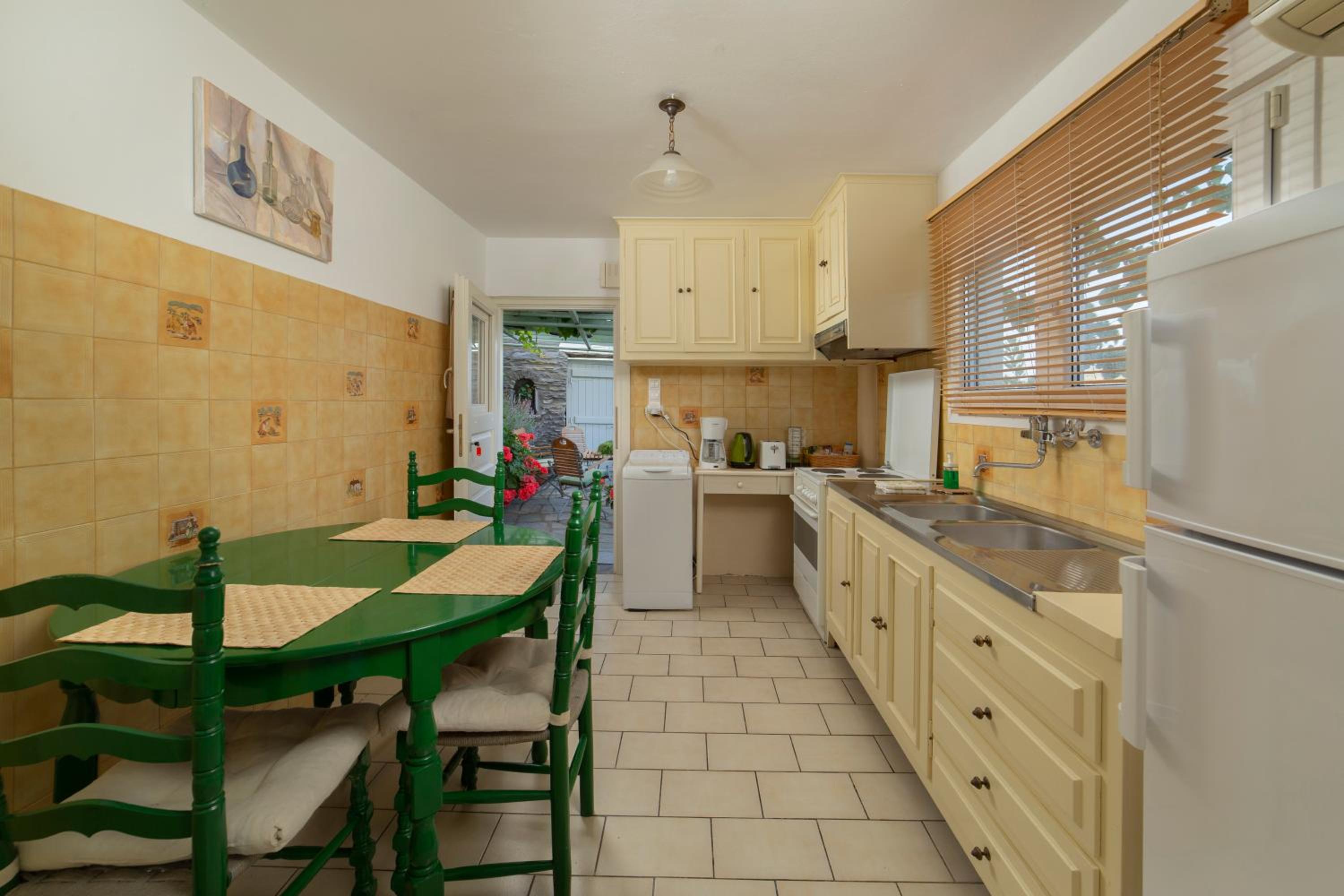 Two-Bedroom Apartment - Photo 18