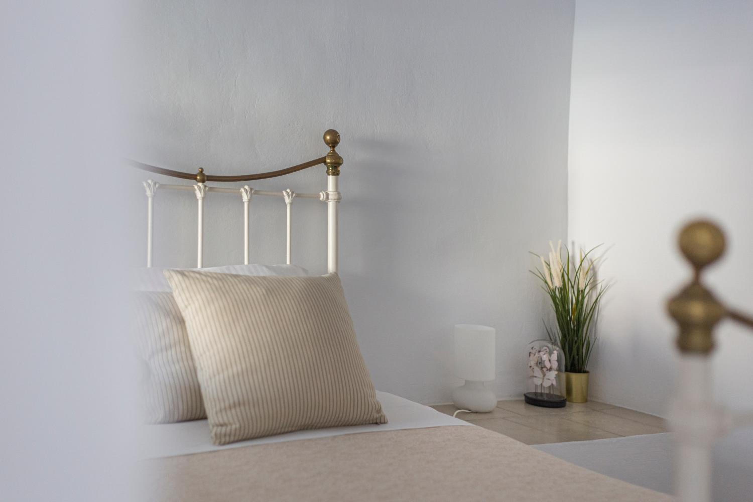 Two-Bedroom Apartment - Photo 24