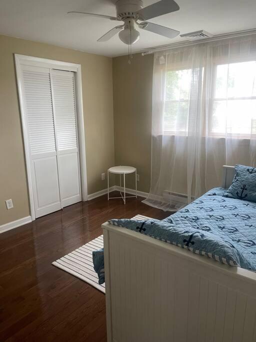 One-Bedroom House - Photo 1