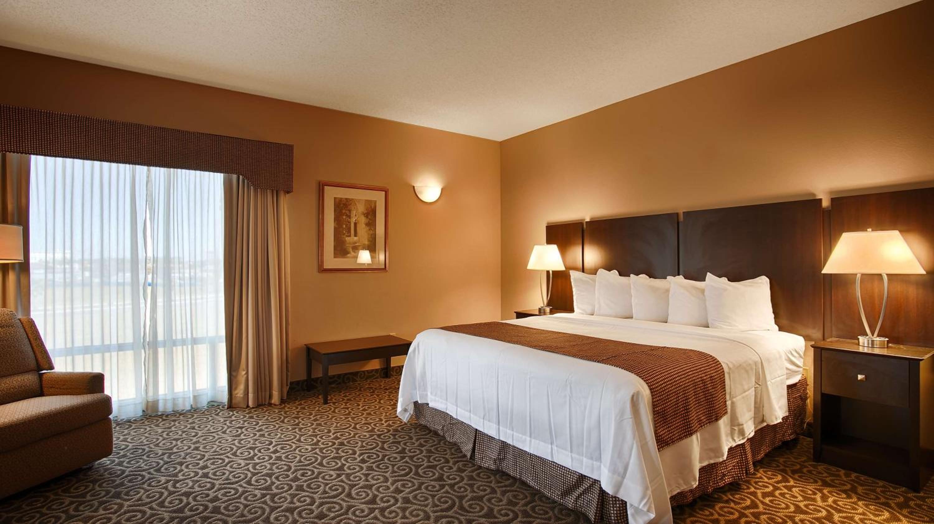 Standard King Room