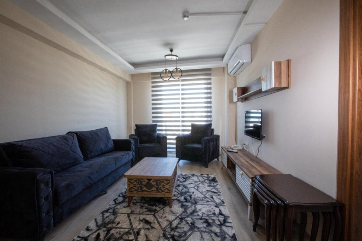 Apartment photo 2