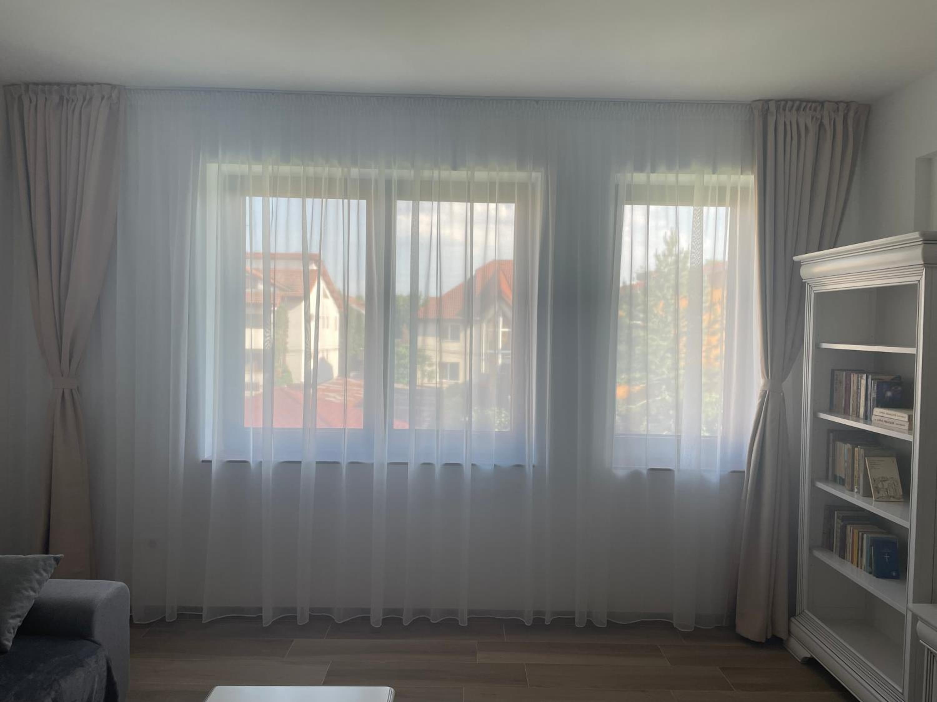 Apartment with Terrace - Photo 4