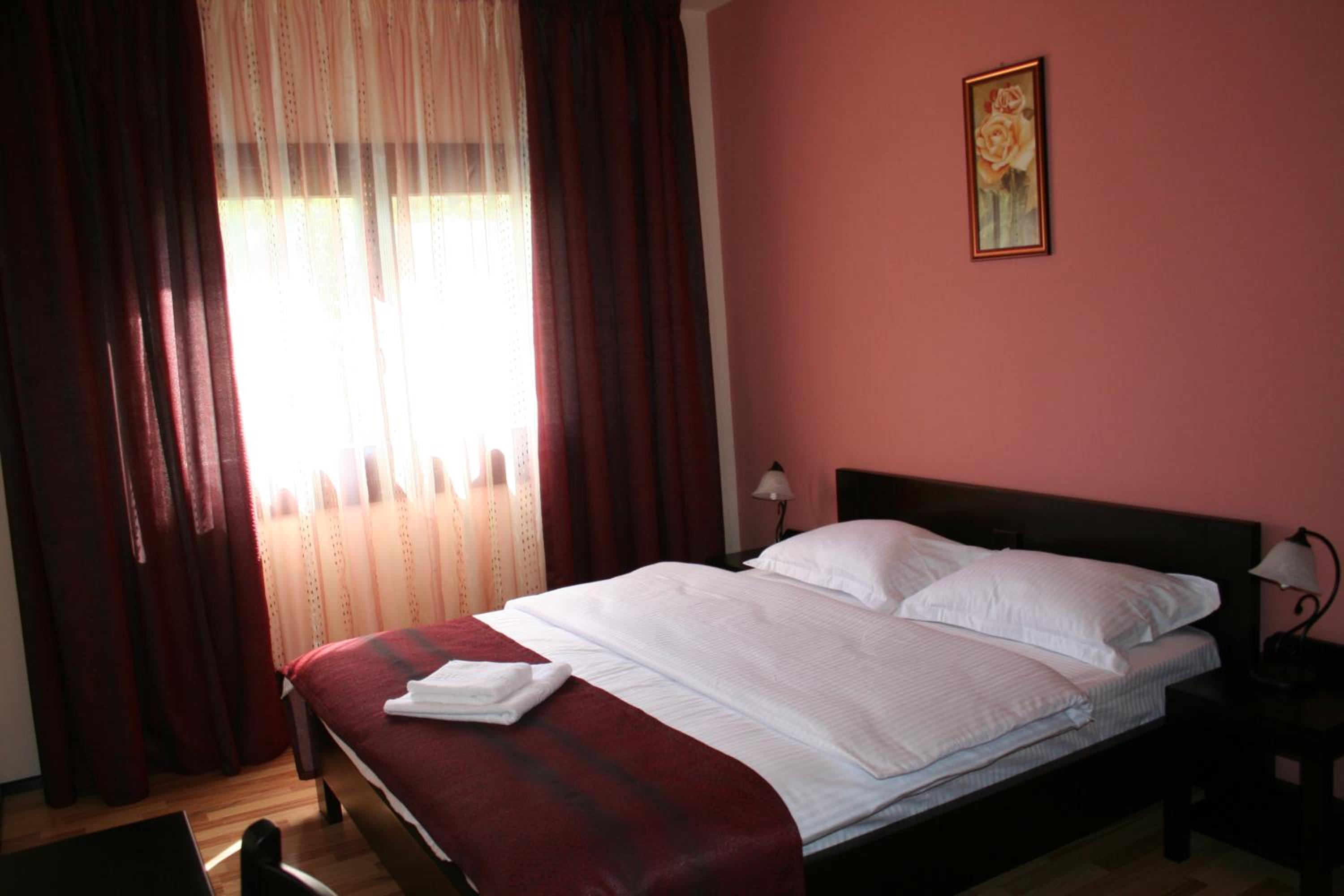 Double or Twin Room photo 2