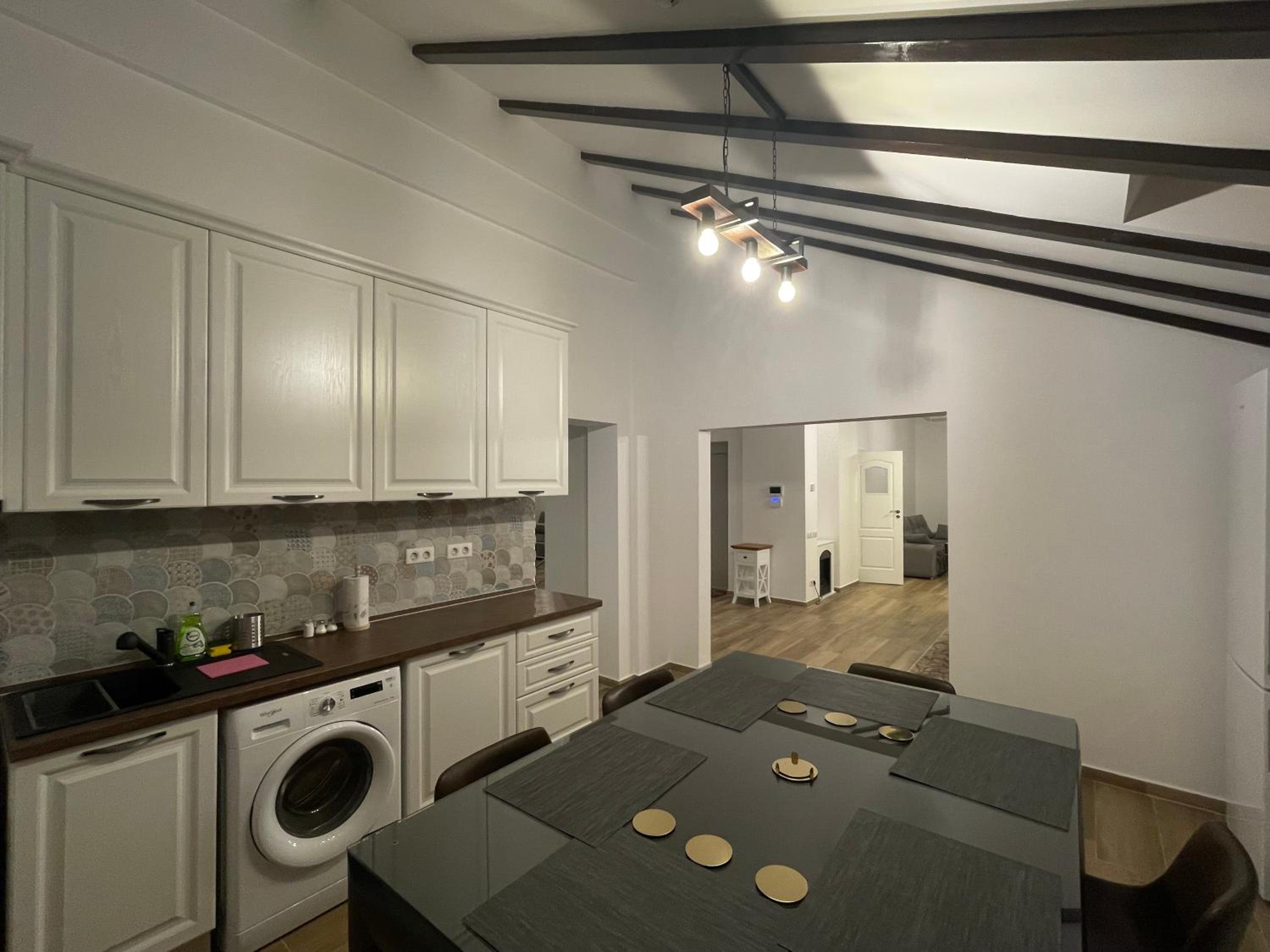 Penthouse Apartment - Photo 28