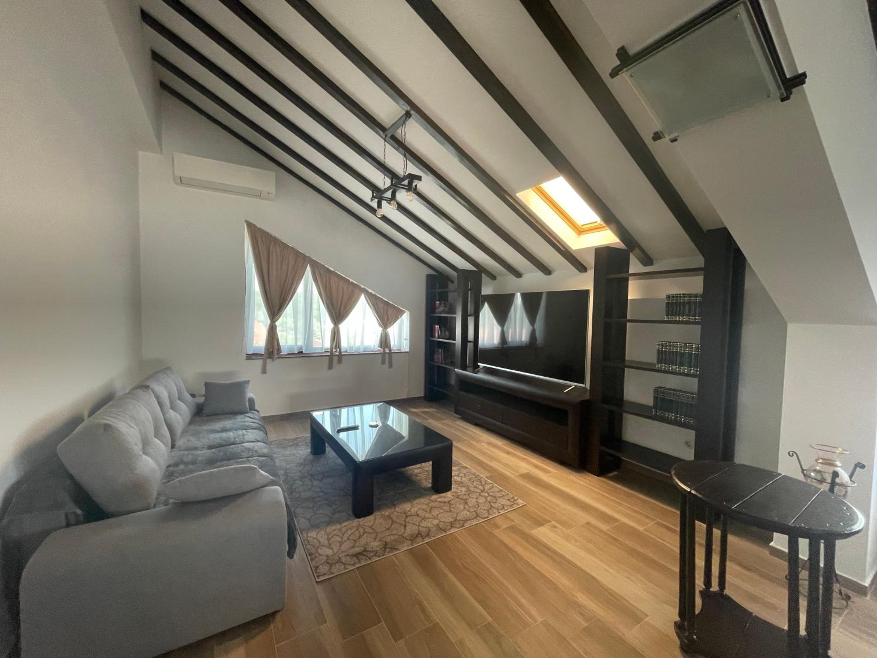 Penthouse Apartment - Photo 41