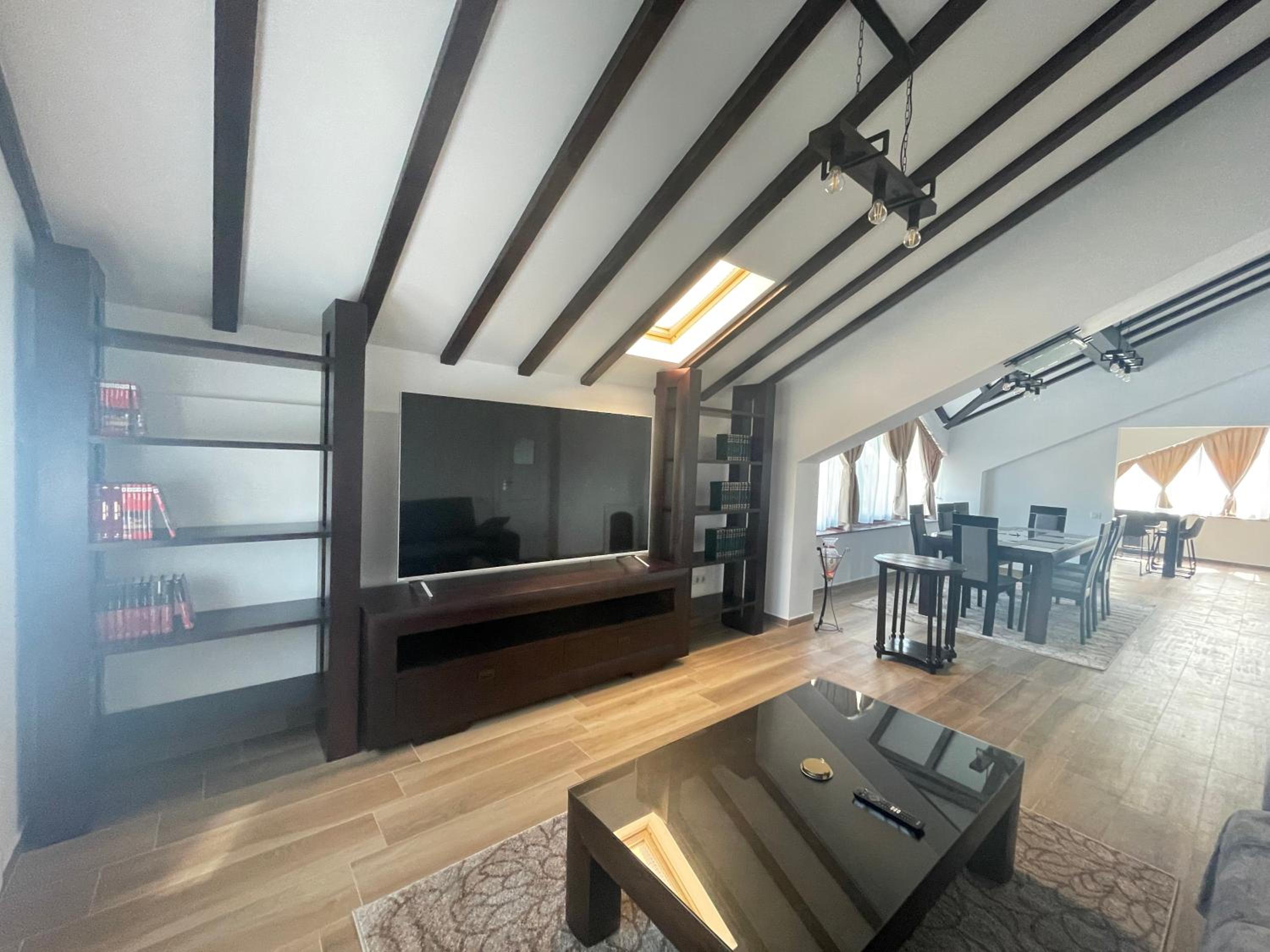 Penthouse Apartment - Photo 38