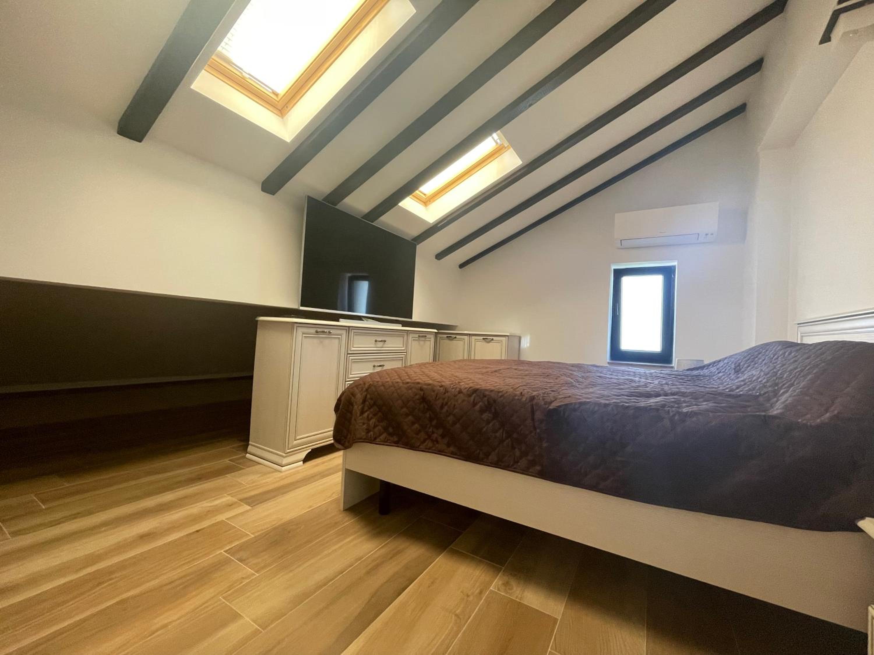 Penthouse Apartment - Photo 48